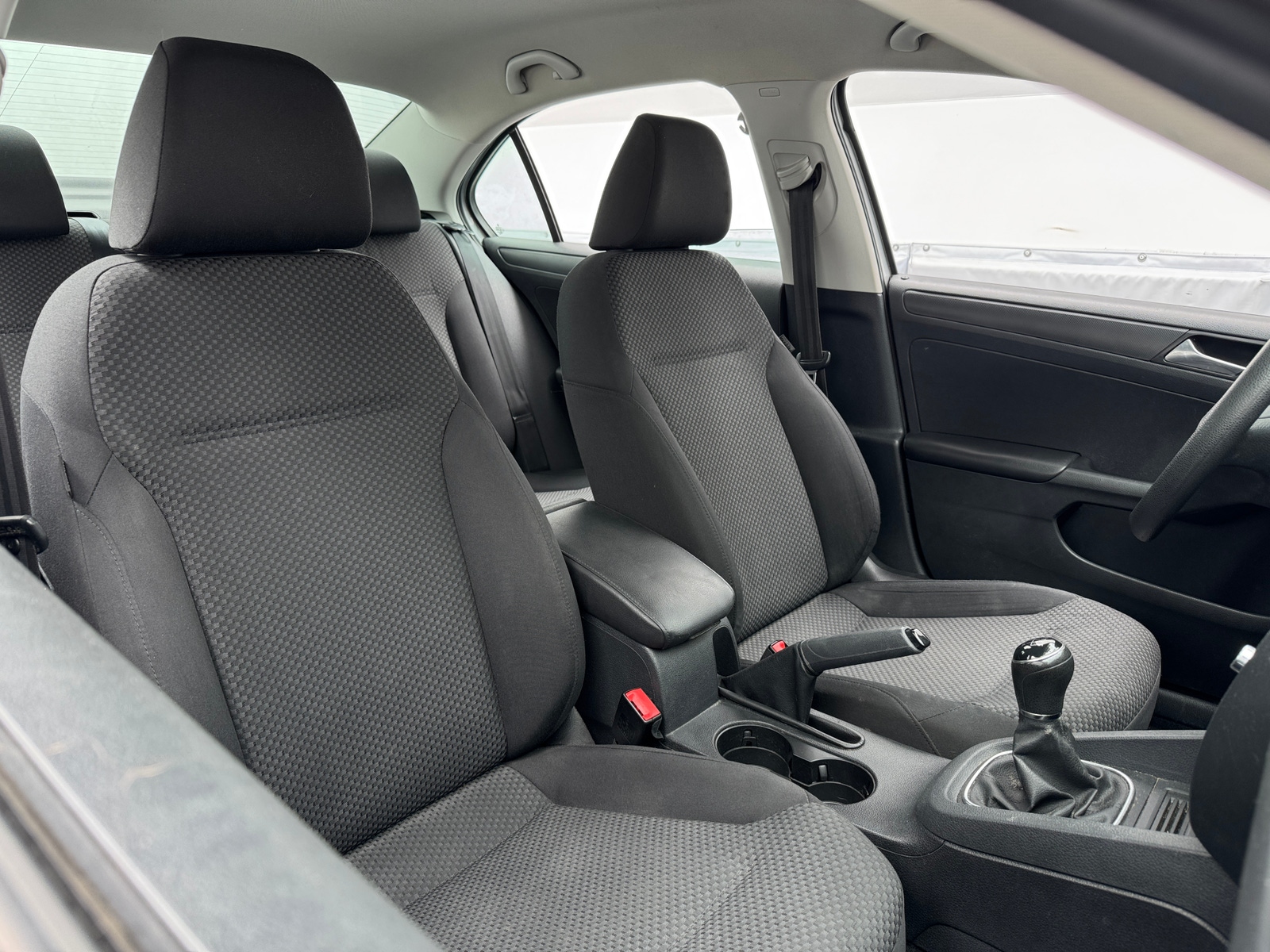 Thumbnail: 2014 Volkswagen Jetta - 2