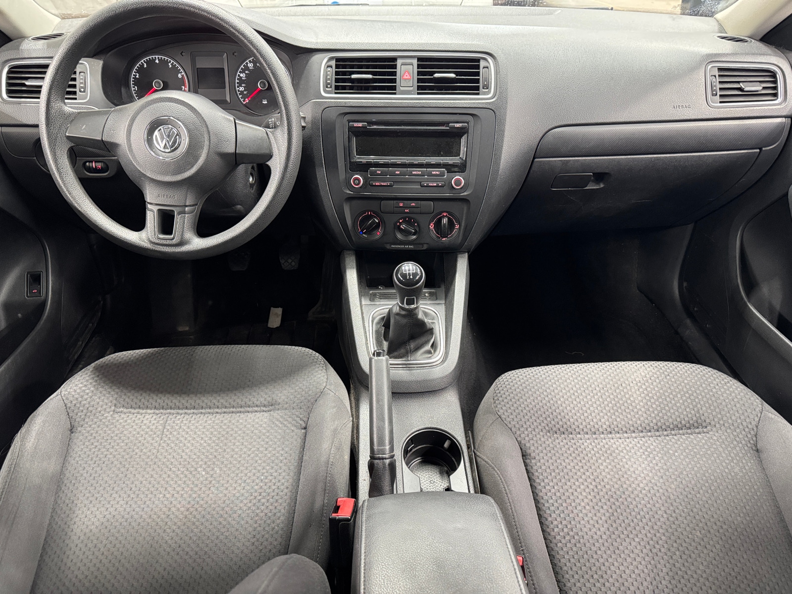 Thumbnail: 2014 Volkswagen Jetta - 3