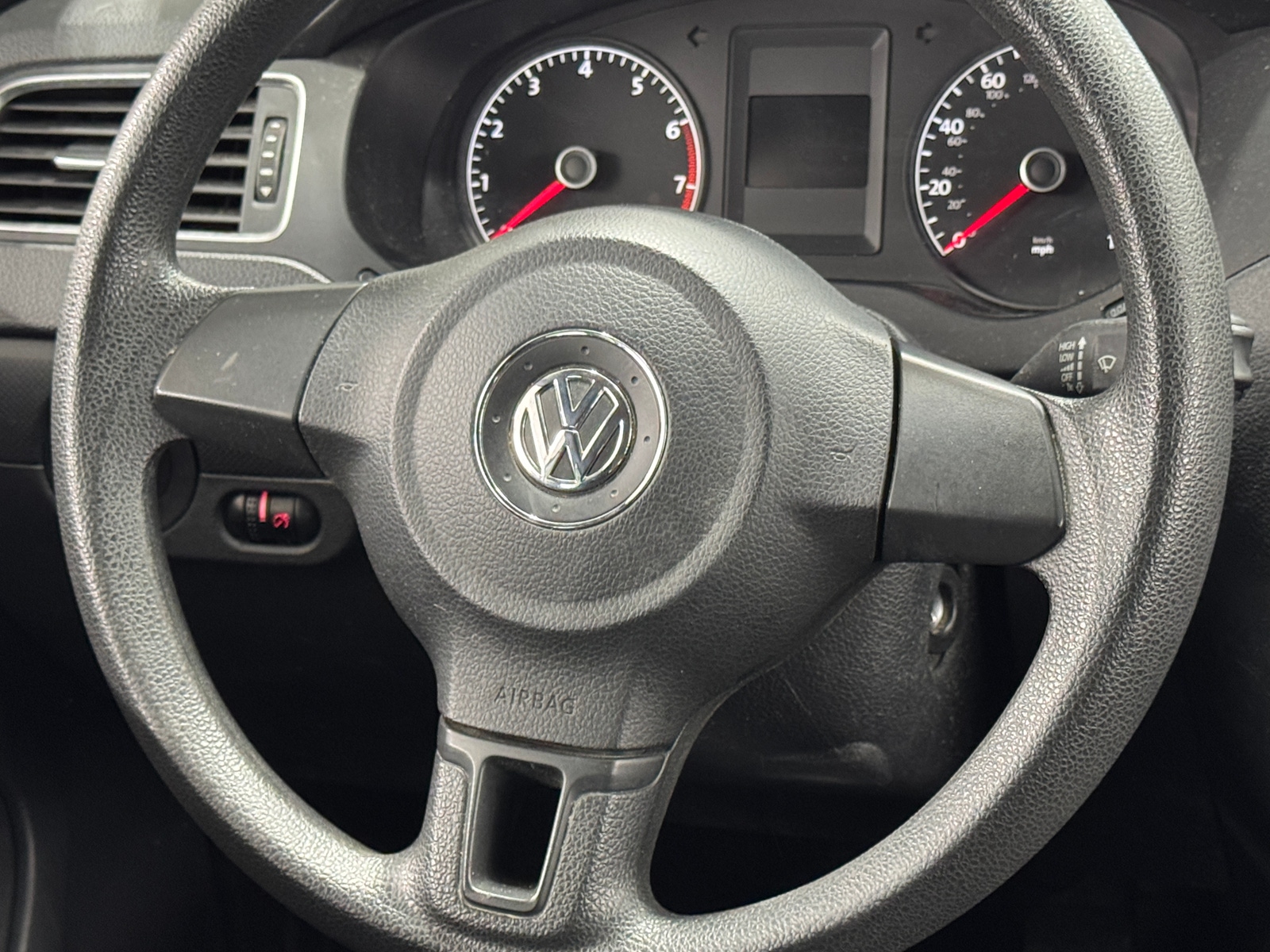 Thumbnail: 2014 Volkswagen Jetta - 5