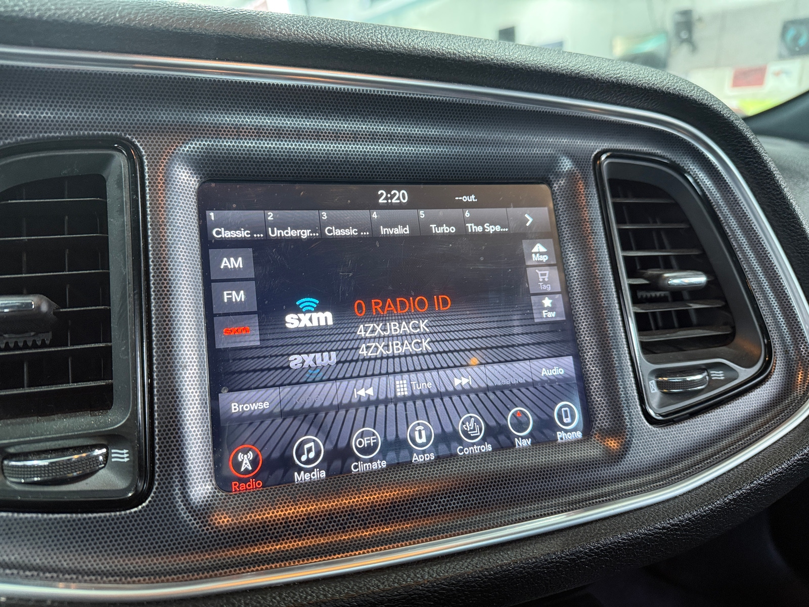 Thumbnail: 2017 Dodge Challenger - 3