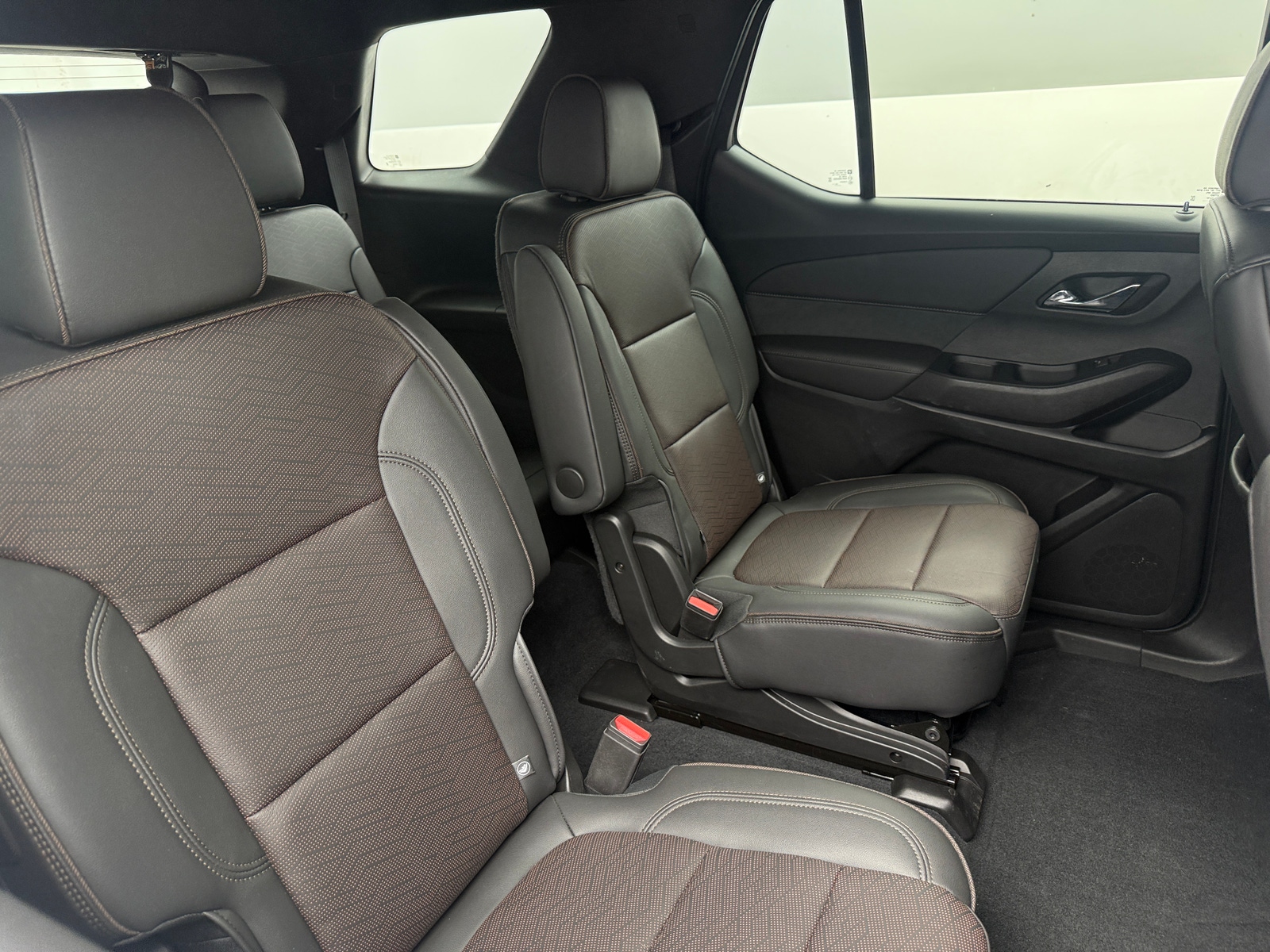 Thumbnail: 2023 Chevrolet Traverse - 5