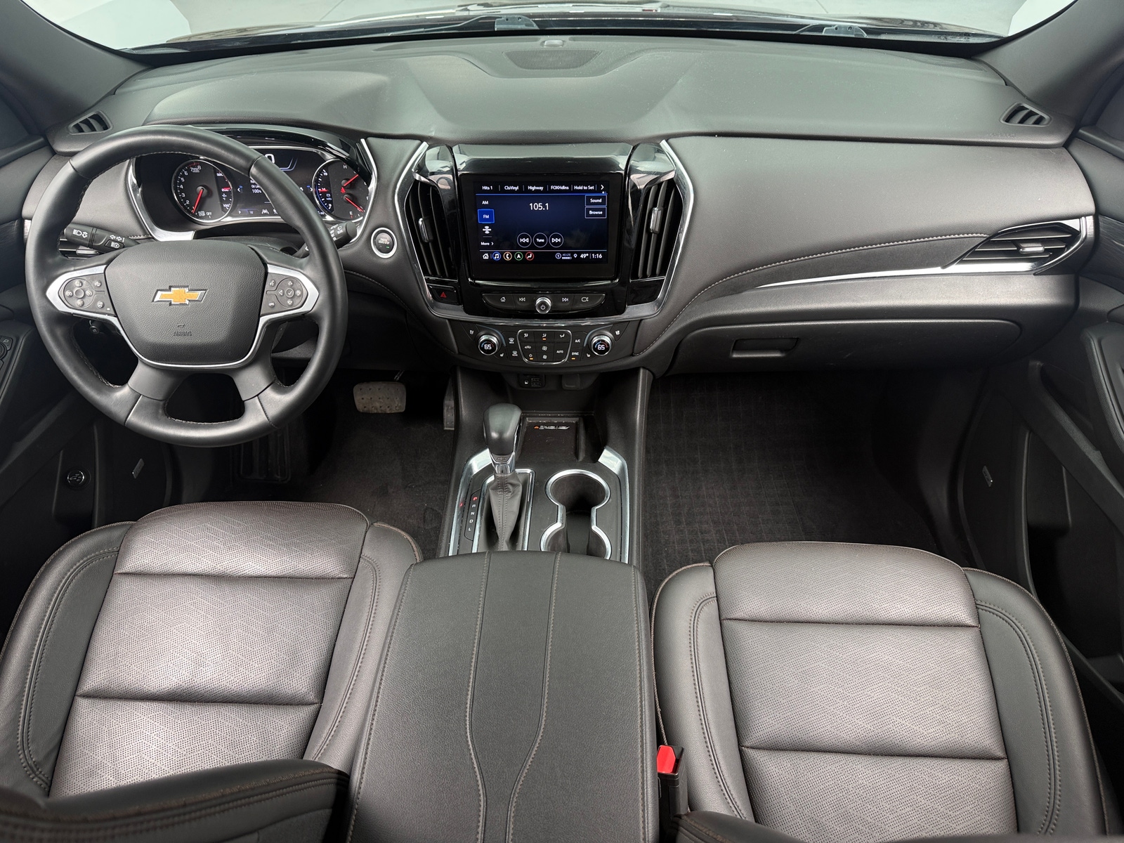 Thumbnail: 2023 Chevrolet Traverse - 2