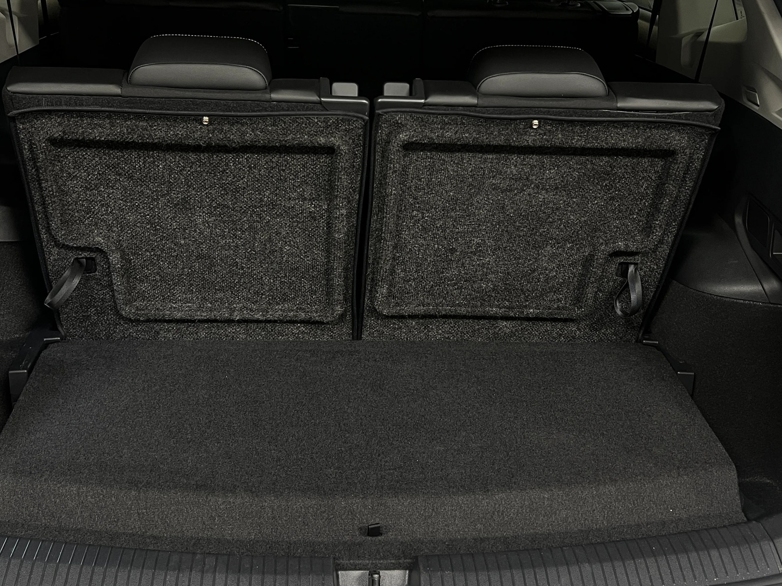 Thumbnail: 2023 Volkswagen Tiguan - 6