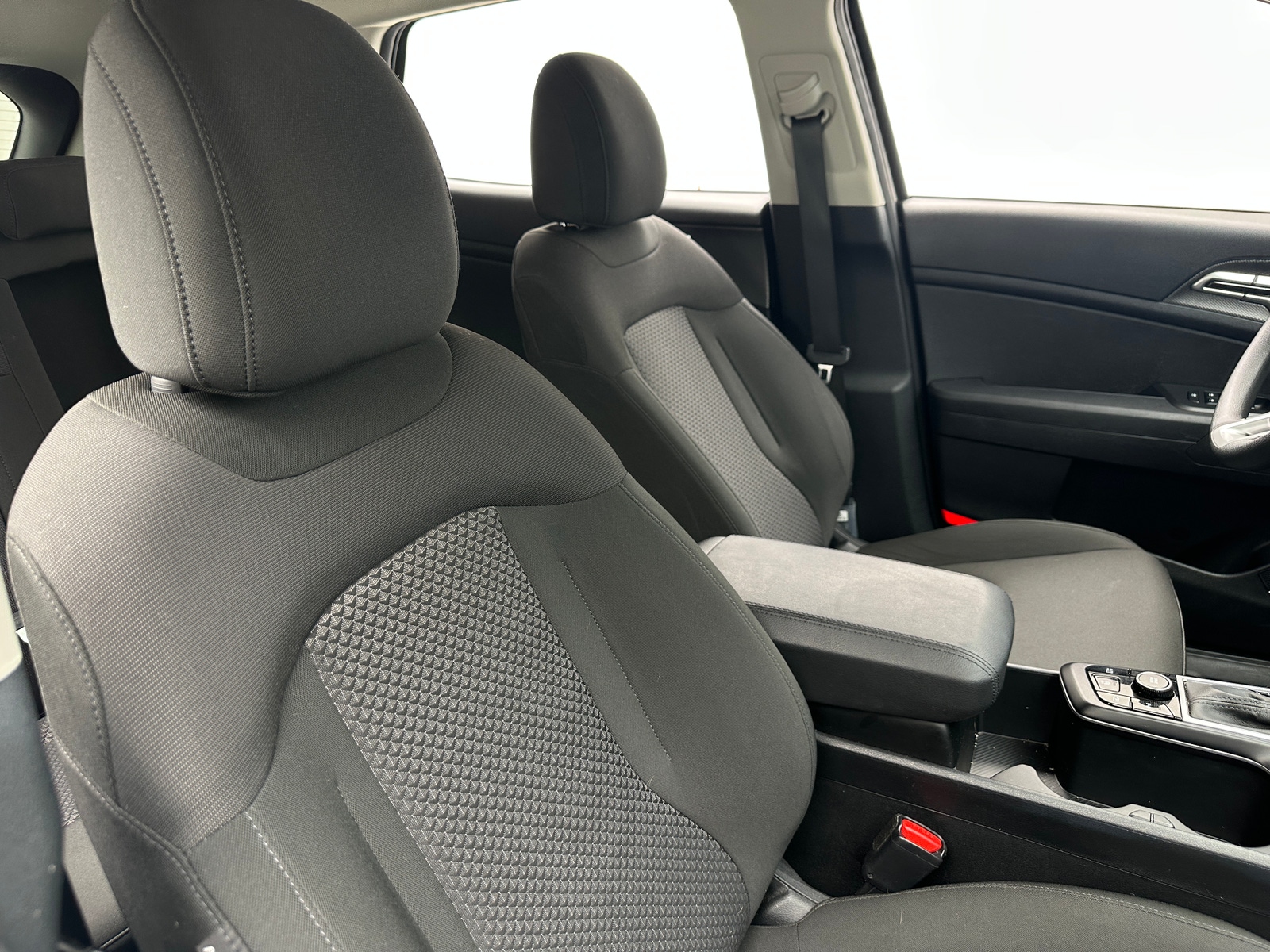 Thumbnail: 2025 Kia Sportage - 2