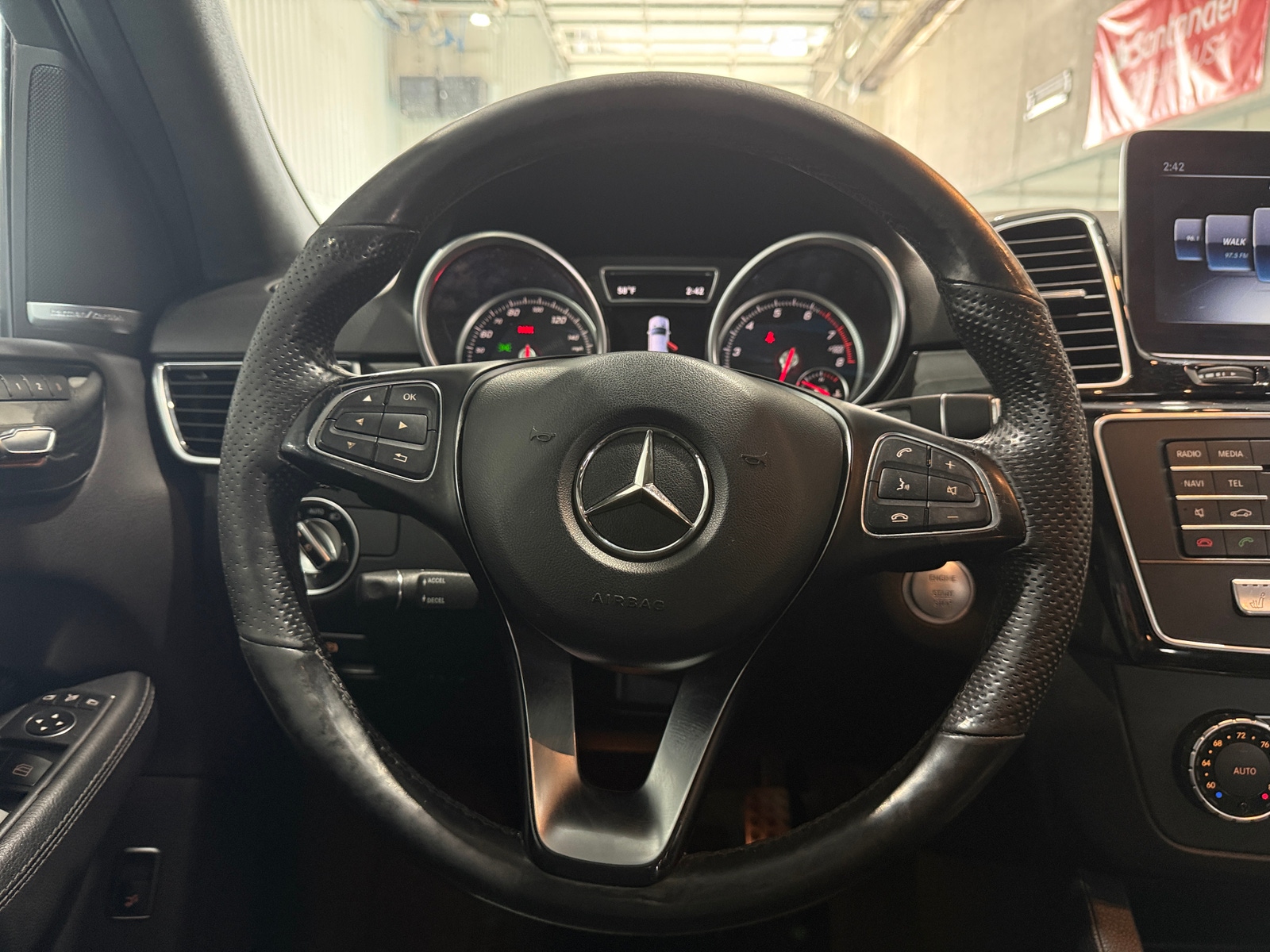 Thumbnail: 2019 Mercedes-Benz GLE - 4
