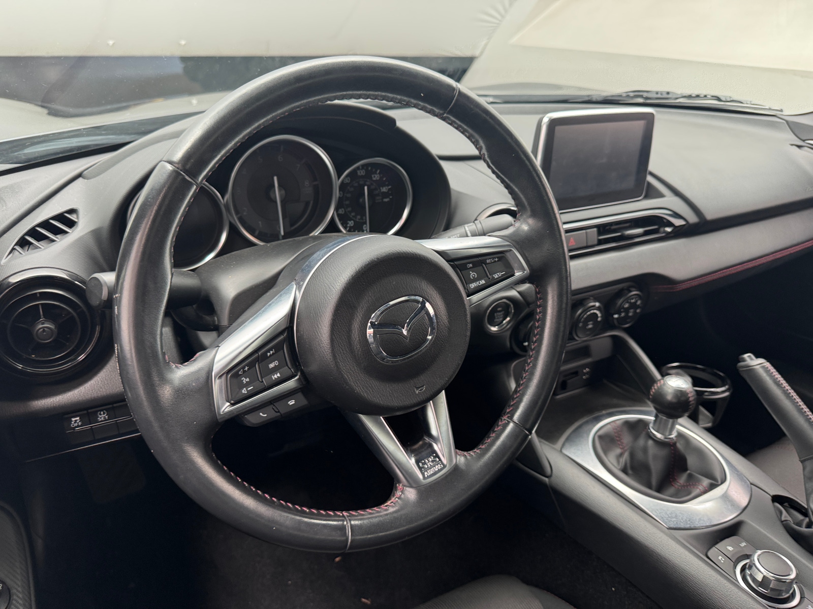 Thumbnail: 2016 Mazda MX-5 Miata - 5
