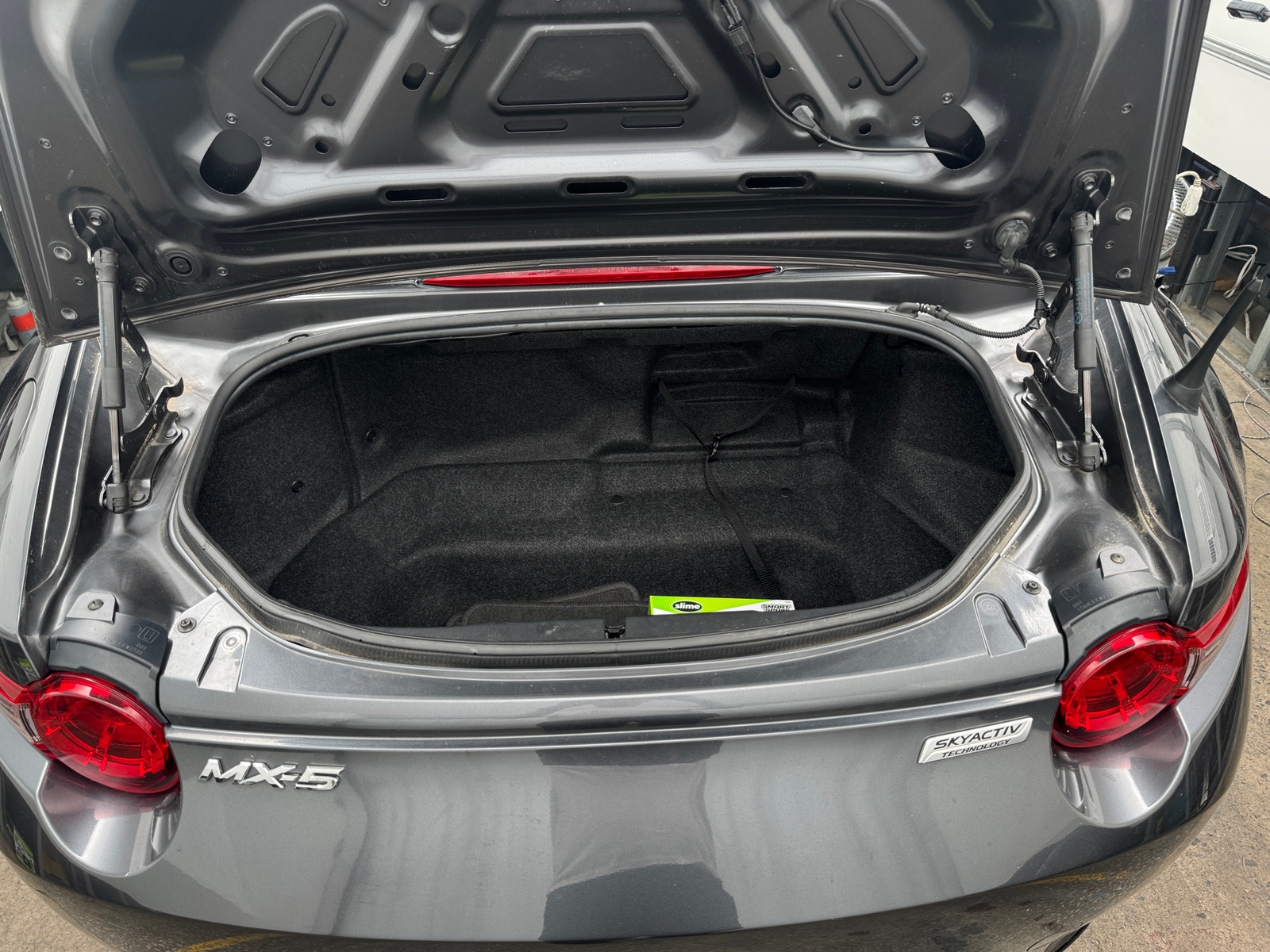 Thumbnail: 2016 Mazda MX-5 Miata - 6