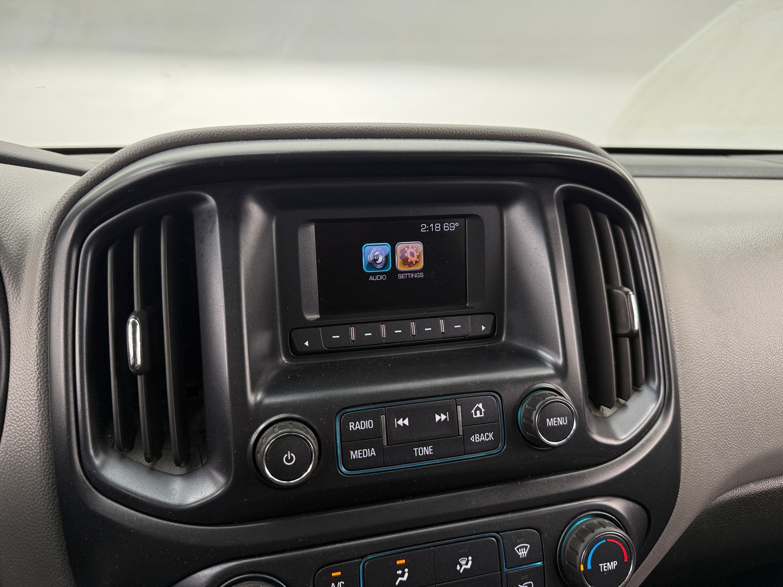 Thumbnail: 2017 Chevrolet Colorado - 4