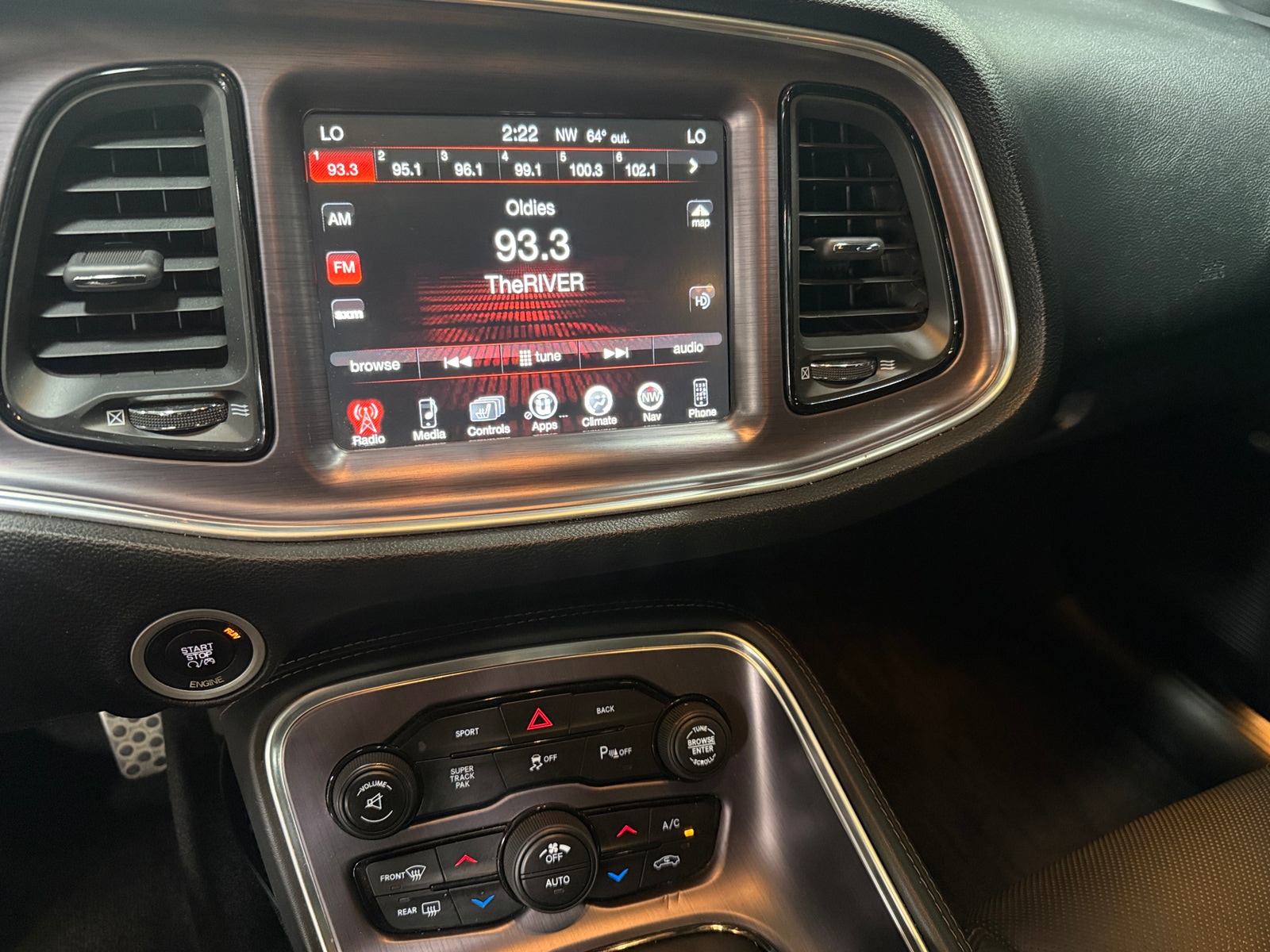 Thumbnail: 2016 Dodge Challenger - 2