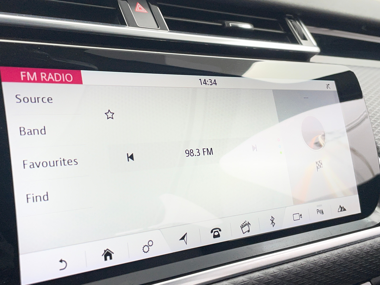 Thumbnail: 2019 Land Rover Range Rover Velar - 3