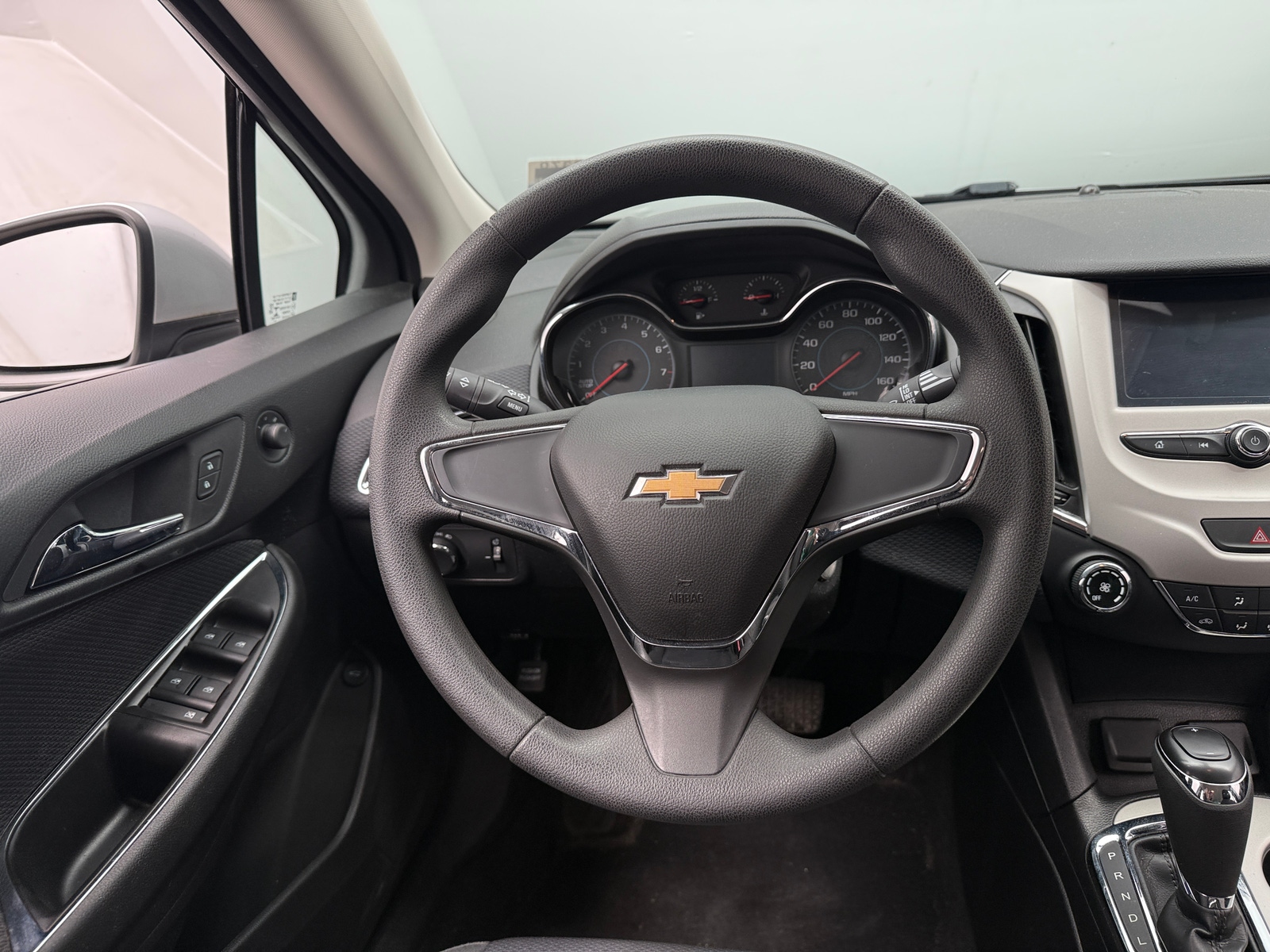 Thumbnail: 2017 Chevrolet Cruze - 5
