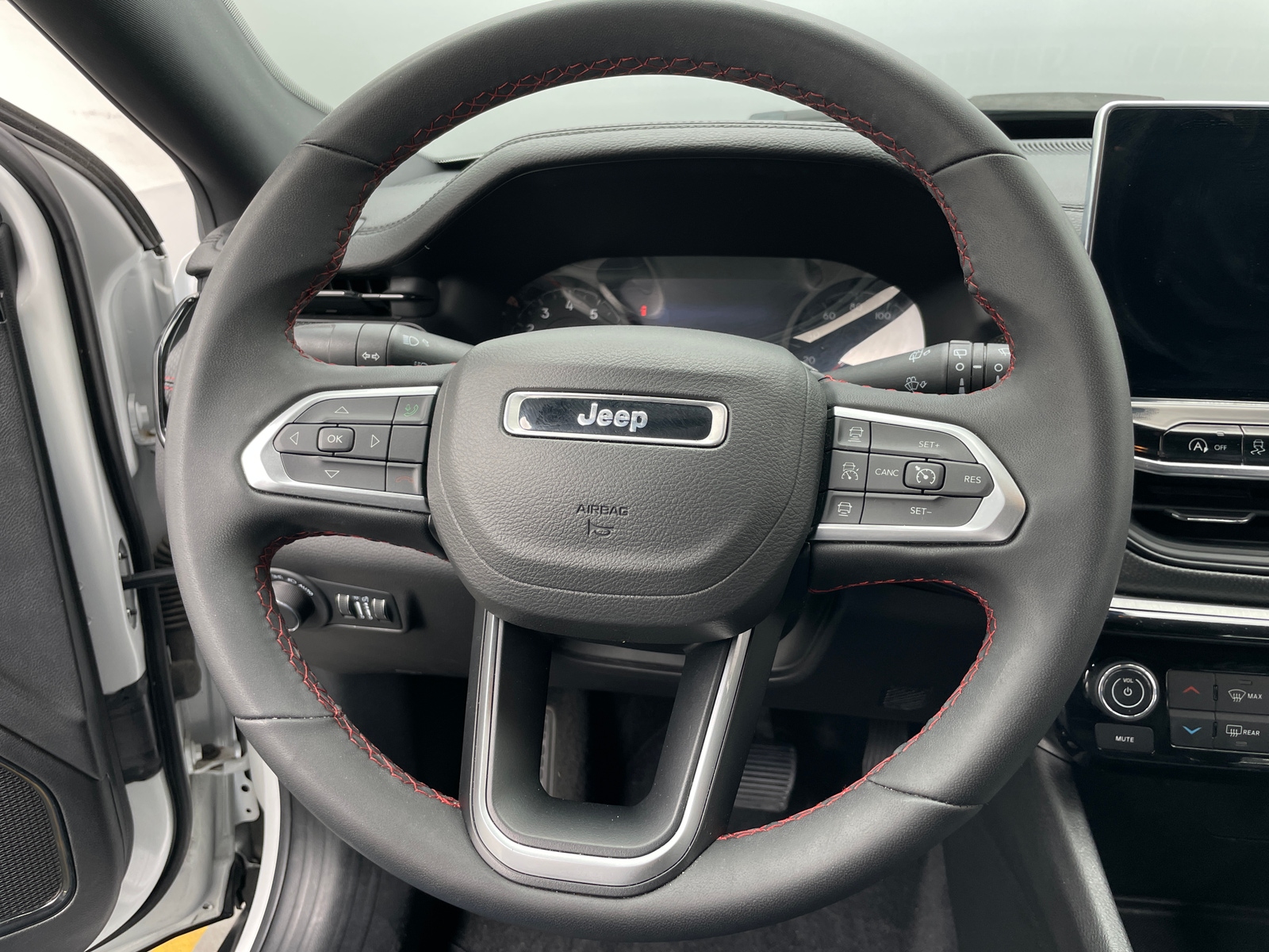 Thumbnail: 2025 Jeep Compass - 5