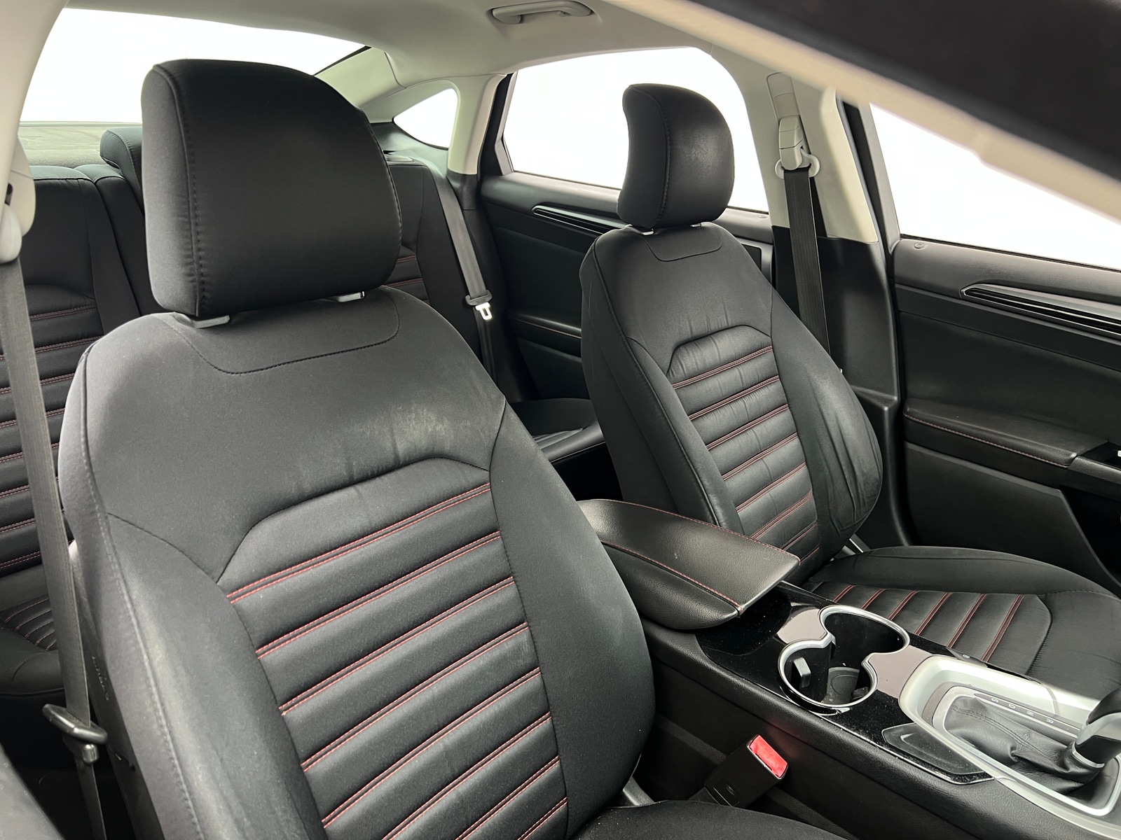 Thumbnail: 2015 Ford Fusion - 2