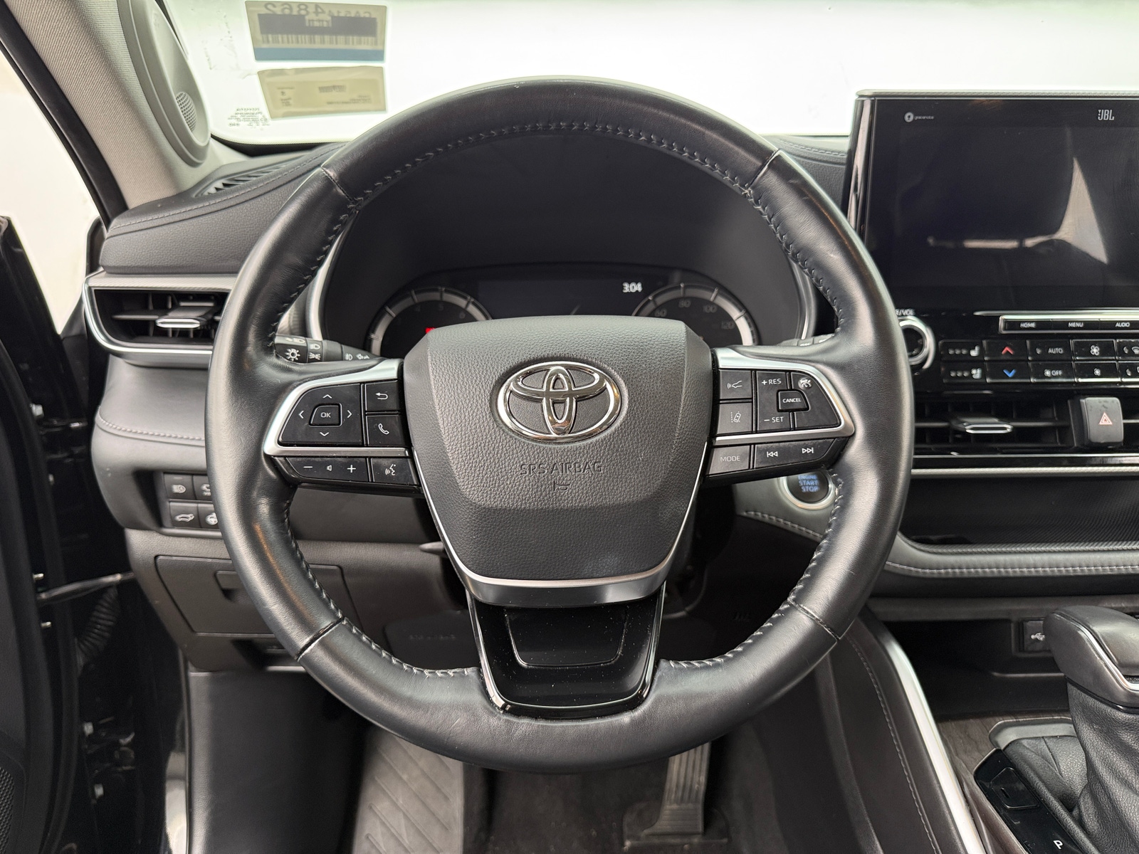 Thumbnail: 2021 Toyota Highlander - 4