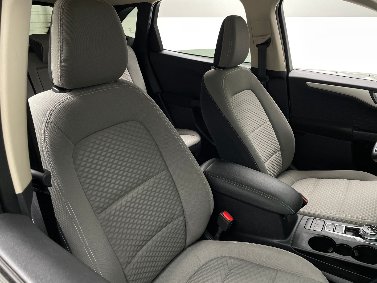Thumbnail: 2020 Ford Escape - 2