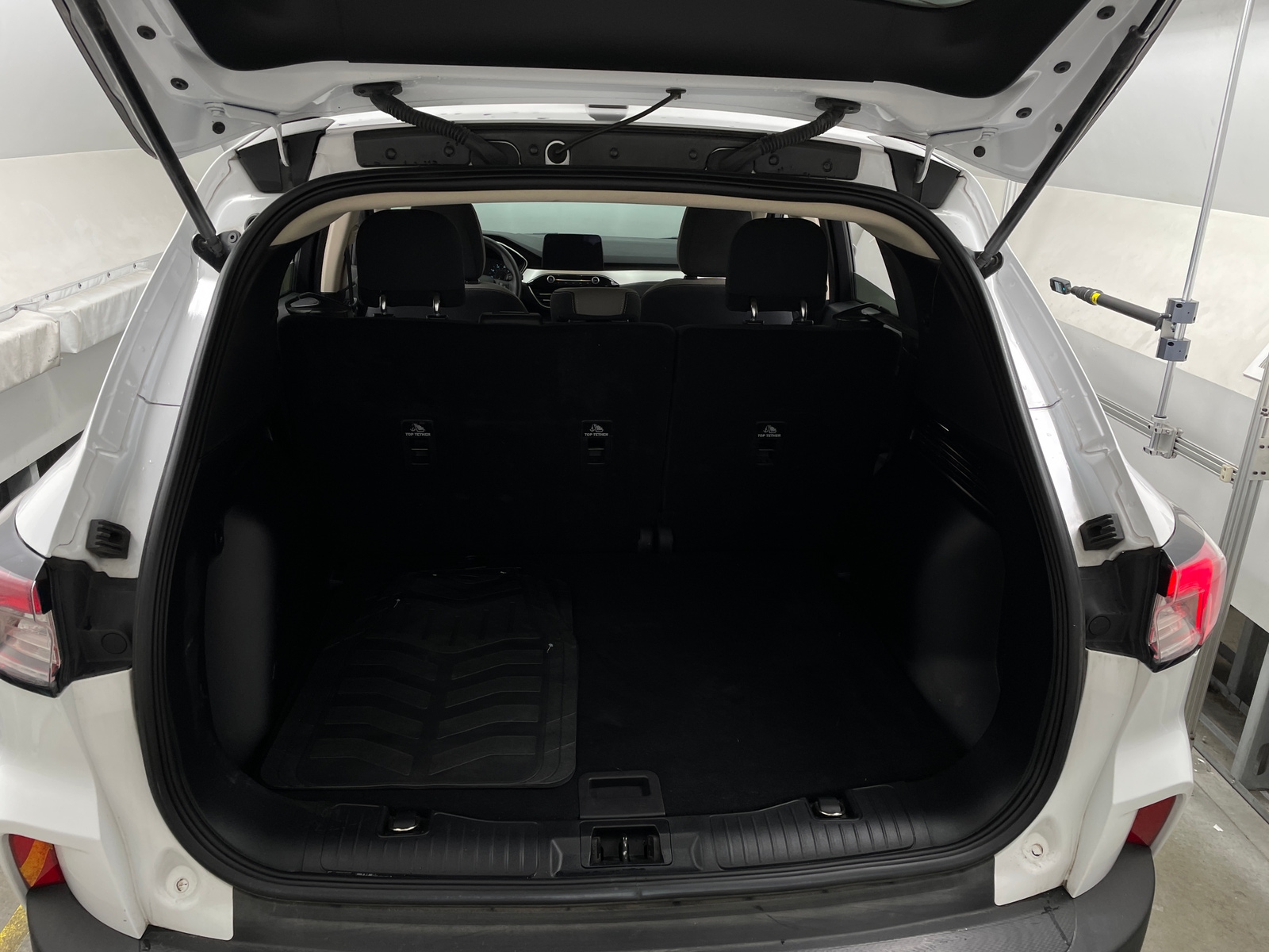 Thumbnail: 2020 Ford Escape - 7