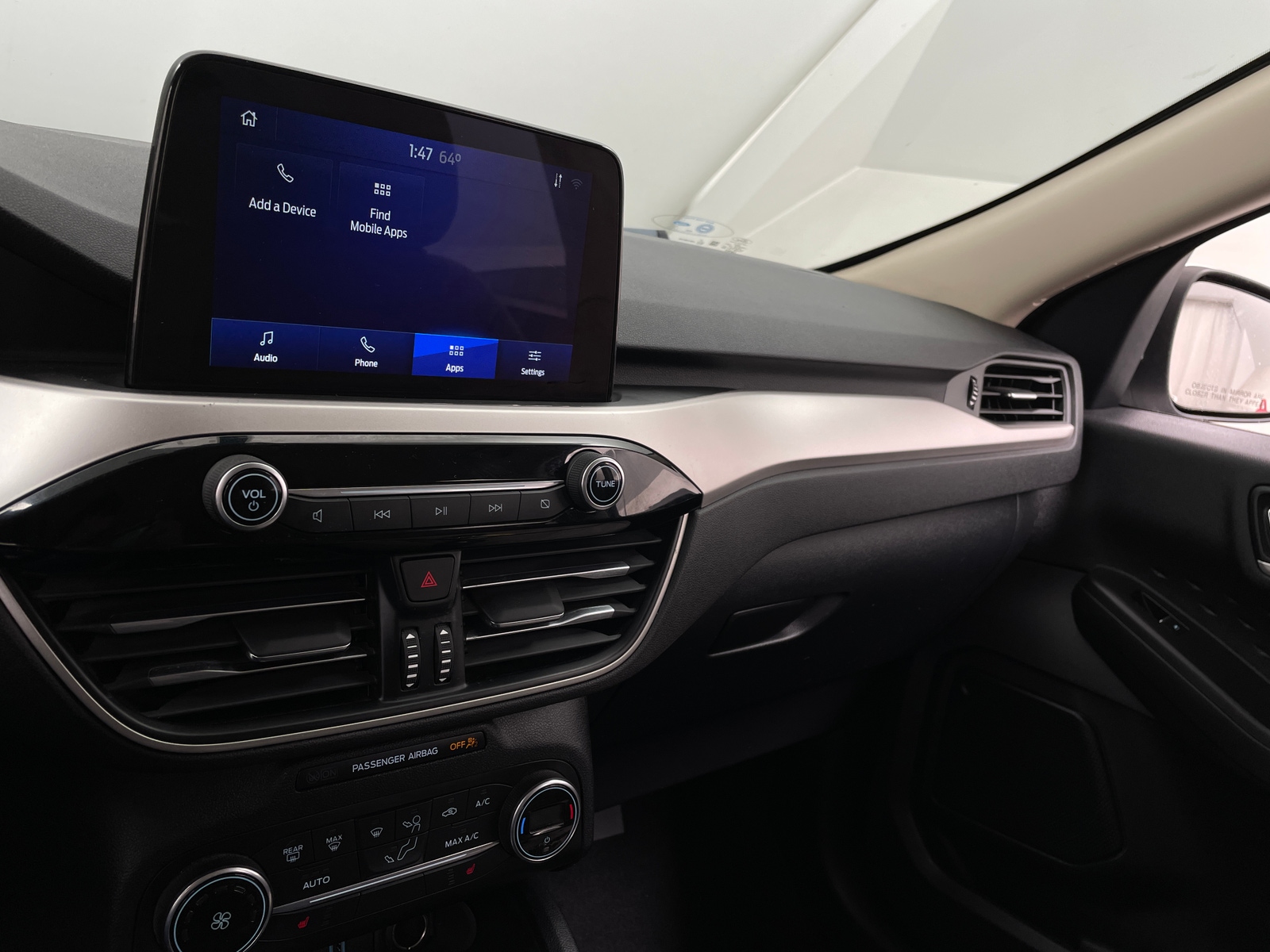 Thumbnail: 2020 Ford Escape - 4