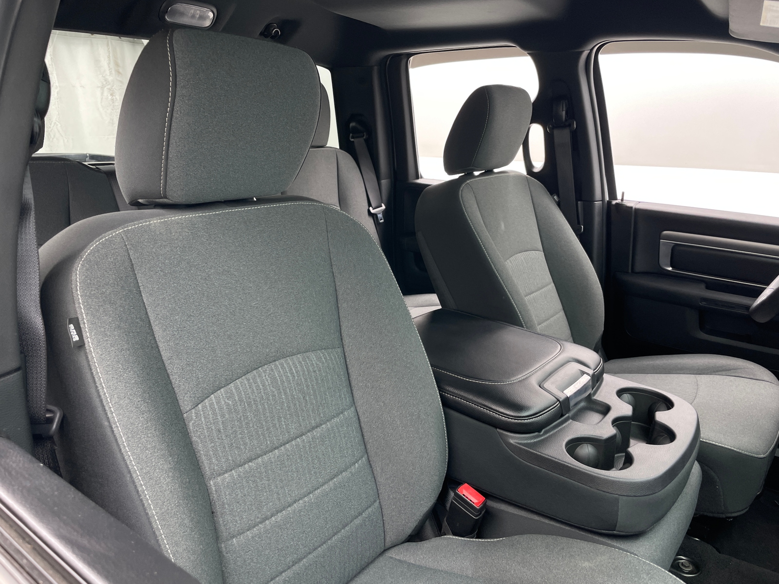 Thumbnail: 2022 RAM 1500 Classic - 2