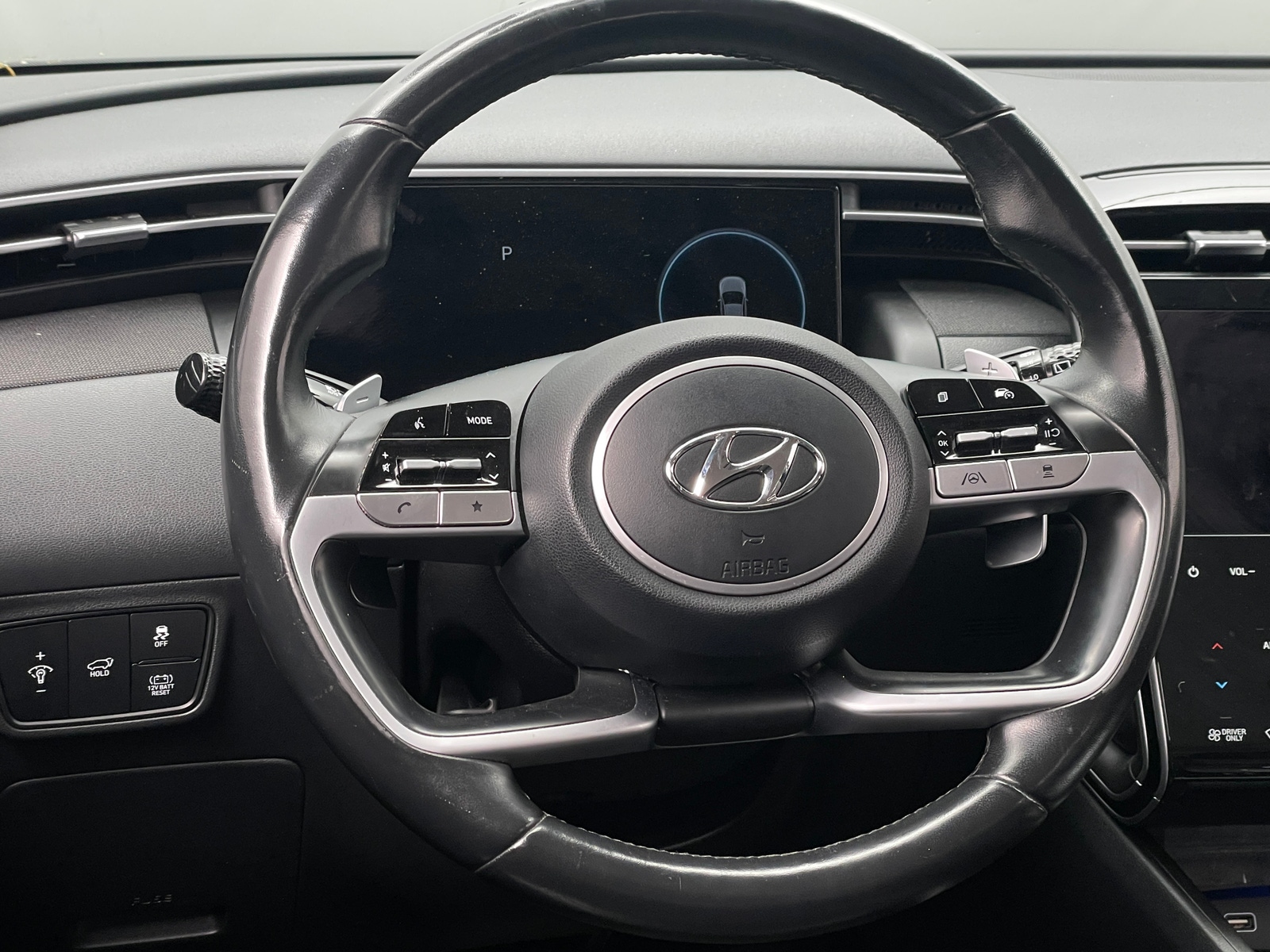 Thumbnail: 2022 Hyundai Tucson - 4
