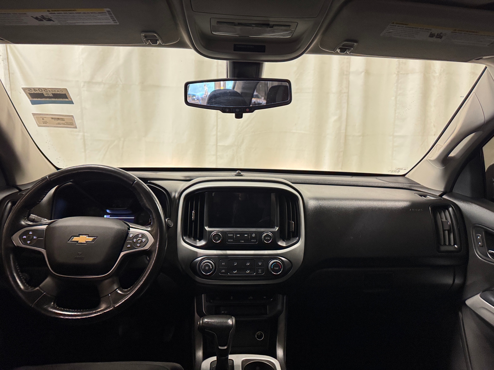 Thumbnail: 2018 Chevrolet Colorado - 3