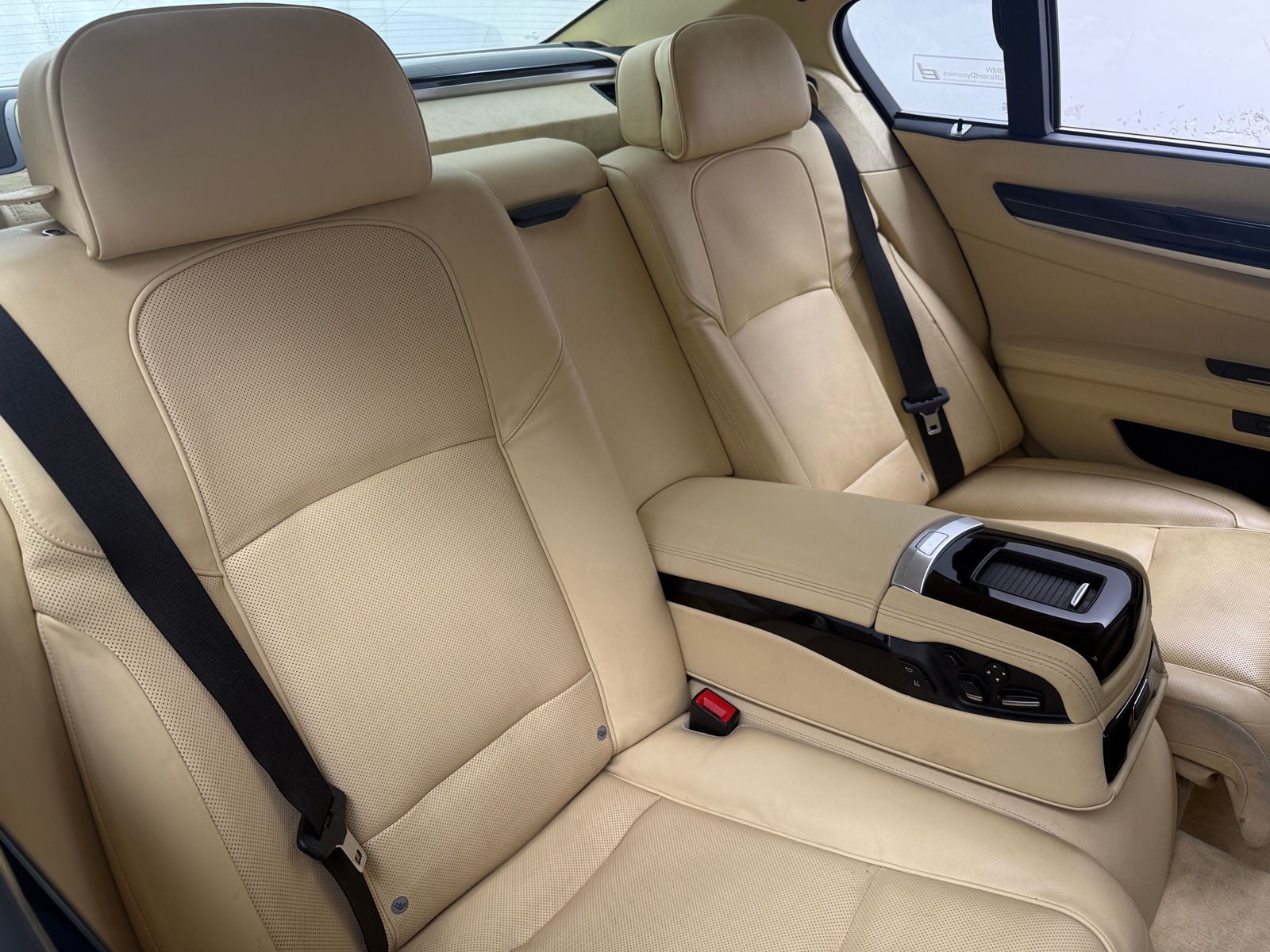 Thumbnail: 2010 BMW 7 Series - 5