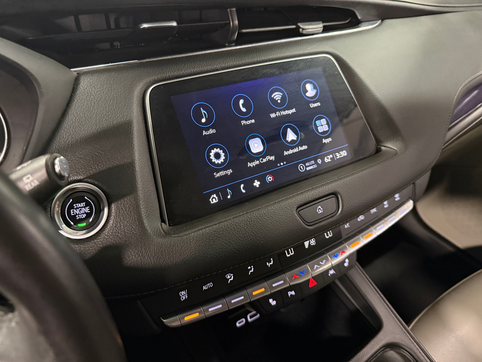 Thumbnail: 2023 Cadillac XT4 - 3