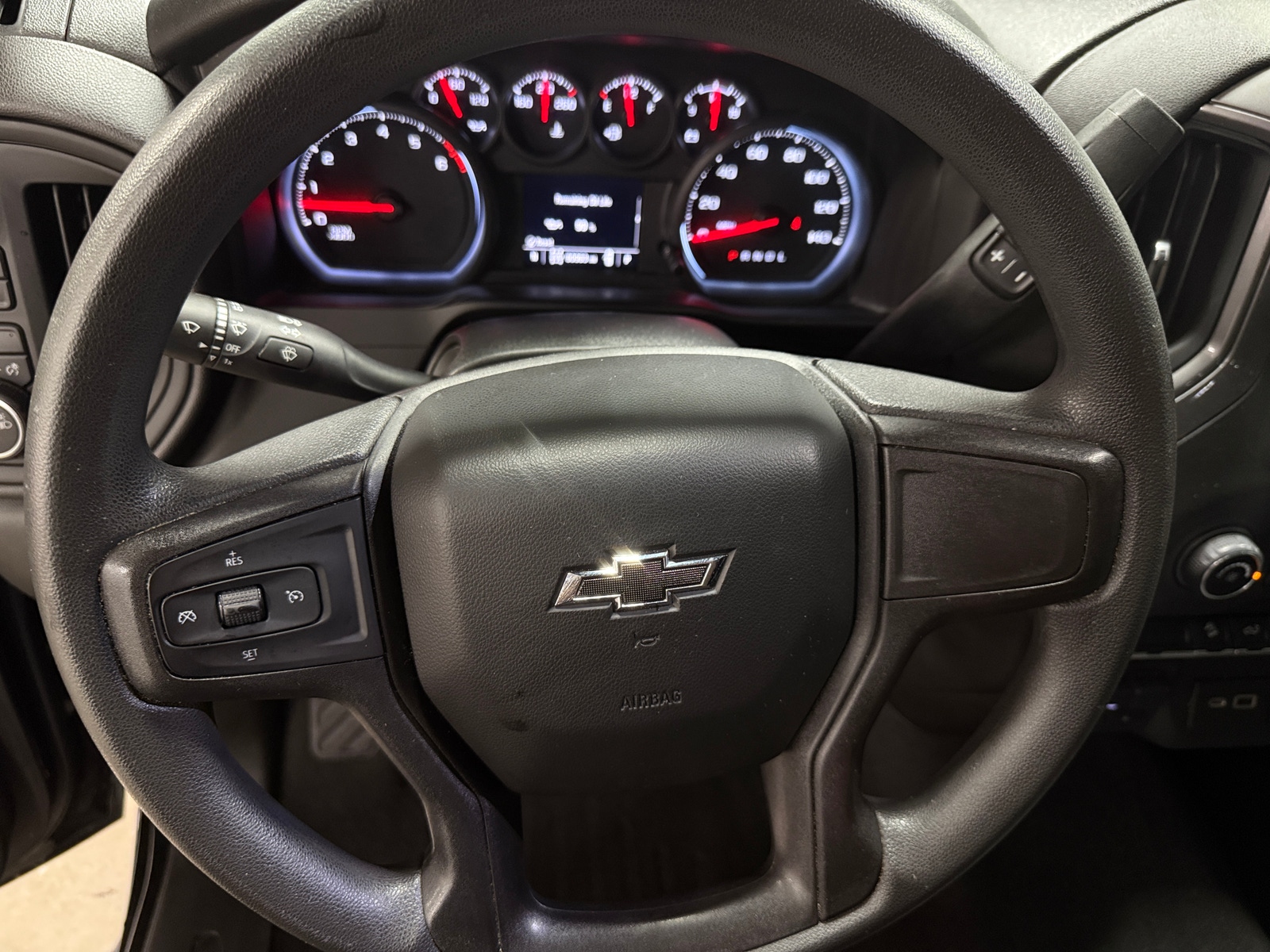 Thumbnail: 2021 Chevrolet Silverado 1500 - 5