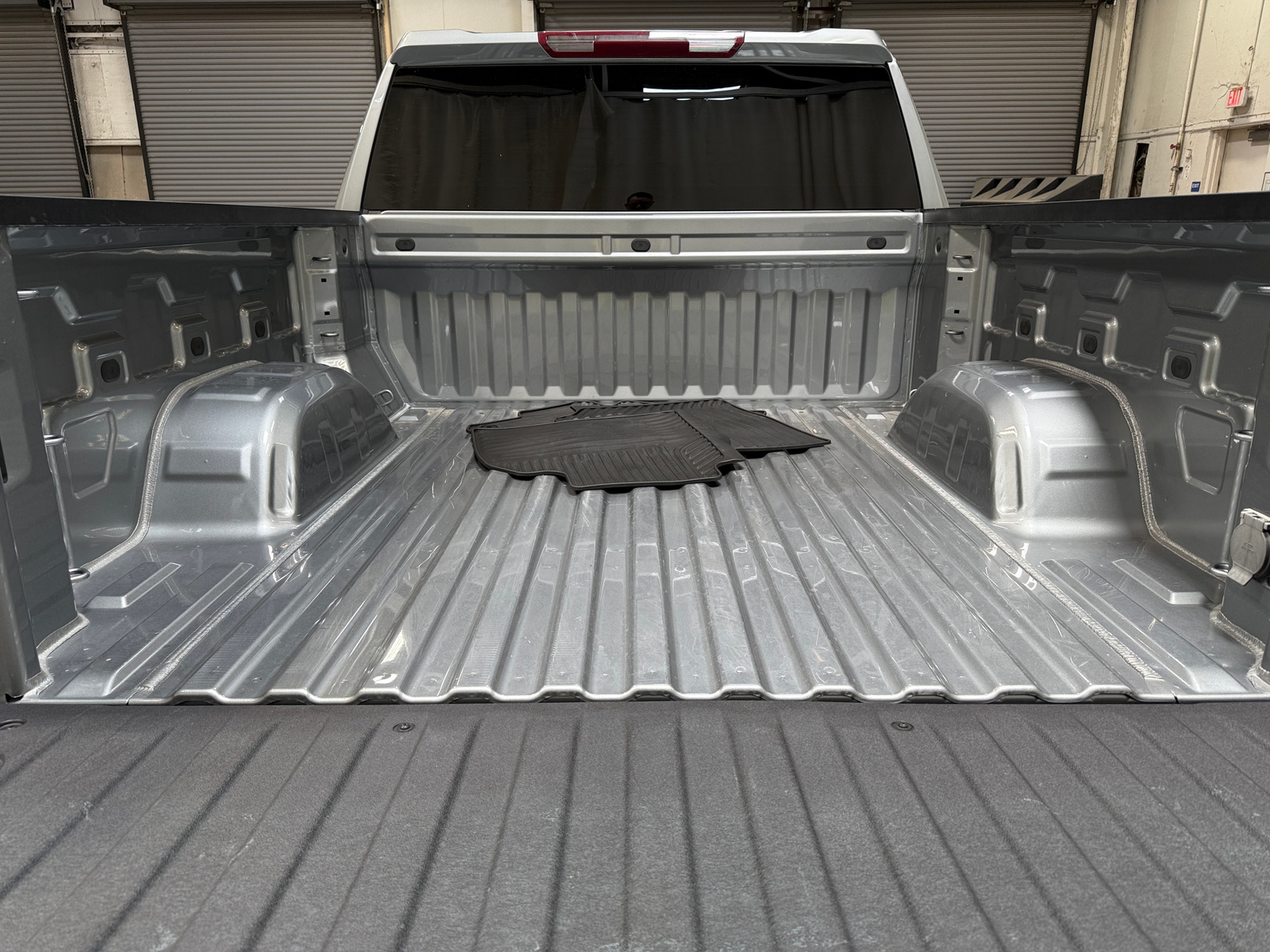 Thumbnail: 2025 Chevrolet Silverado 1500 - 7