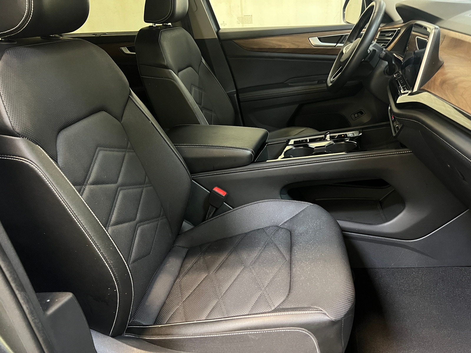 Thumbnail: 2025 Volkswagen Atlas - 2