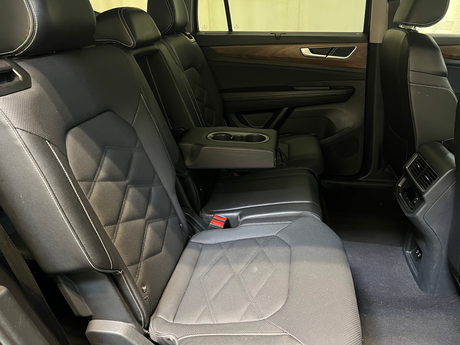 Thumbnail: 2025 Volkswagen Atlas - 6