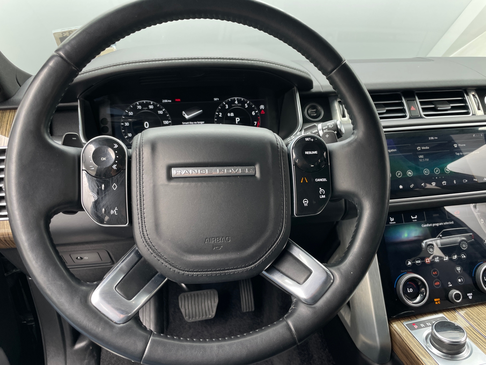 Thumbnail: 2019 Land Rover Range Rover - 4