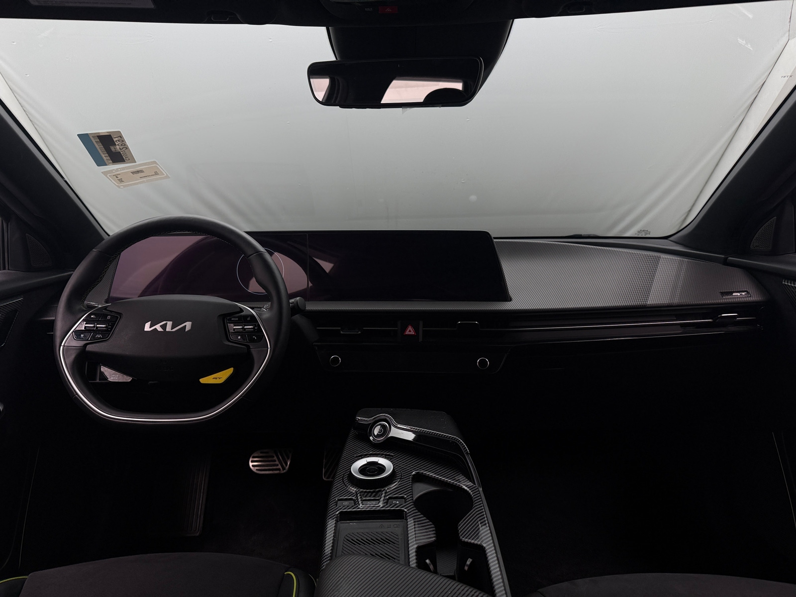 Thumbnail: 2023 Kia EV6 - 2