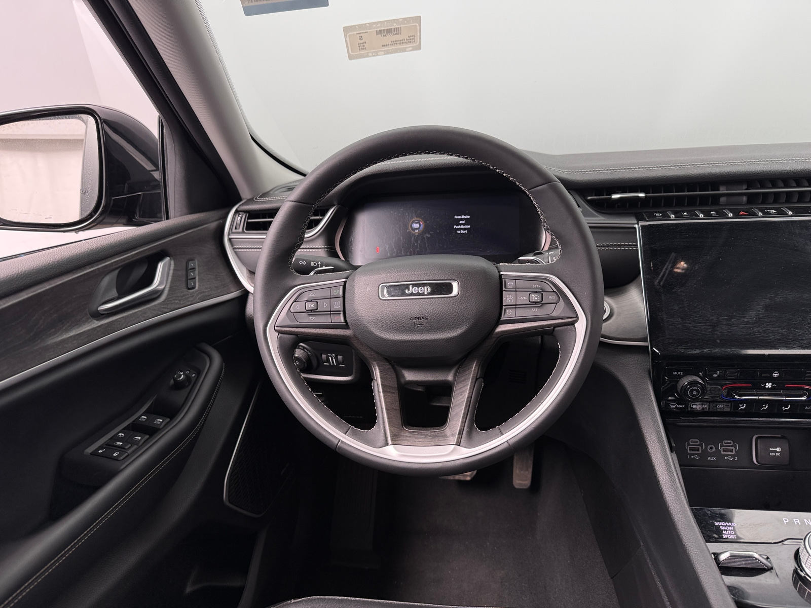 Thumbnail: 2023 Jeep Grand Cherokee - 4