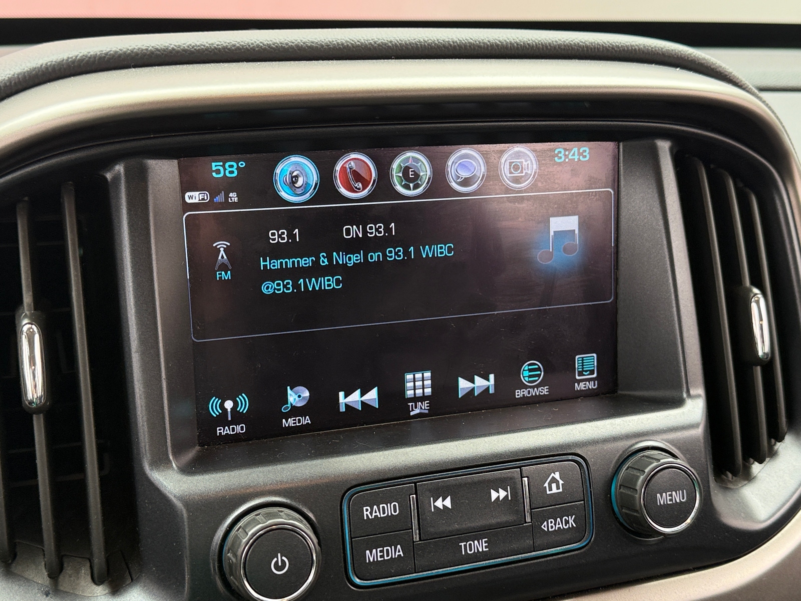 Thumbnail: 2018 Chevrolet Colorado - 3