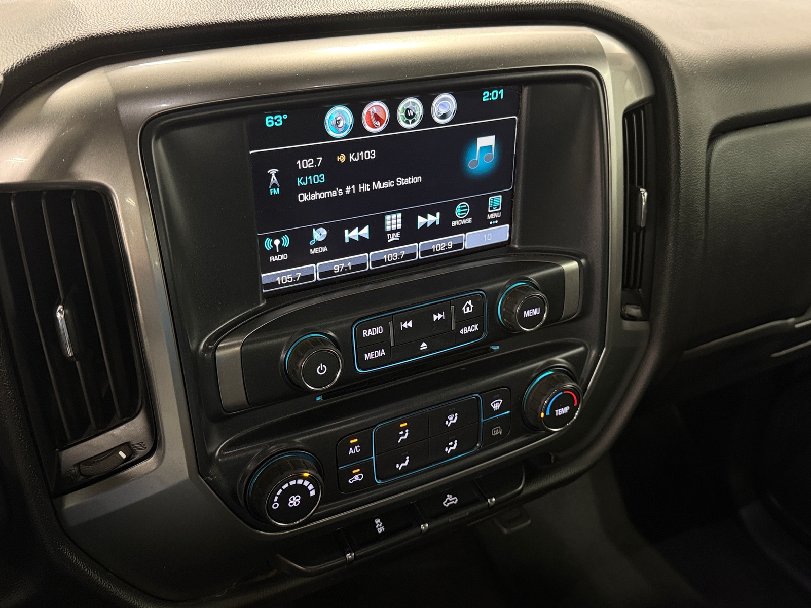 Thumbnail: 2019 Chevrolet Silverado 1500 - 4