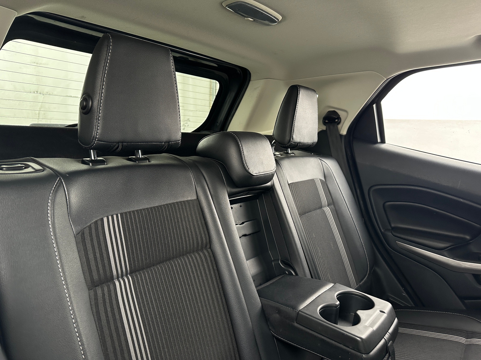 Thumbnail: 2020 Ford EcoSport - 6