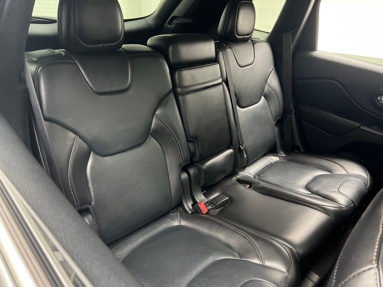 Thumbnail: 2016 Jeep Cherokee - 5