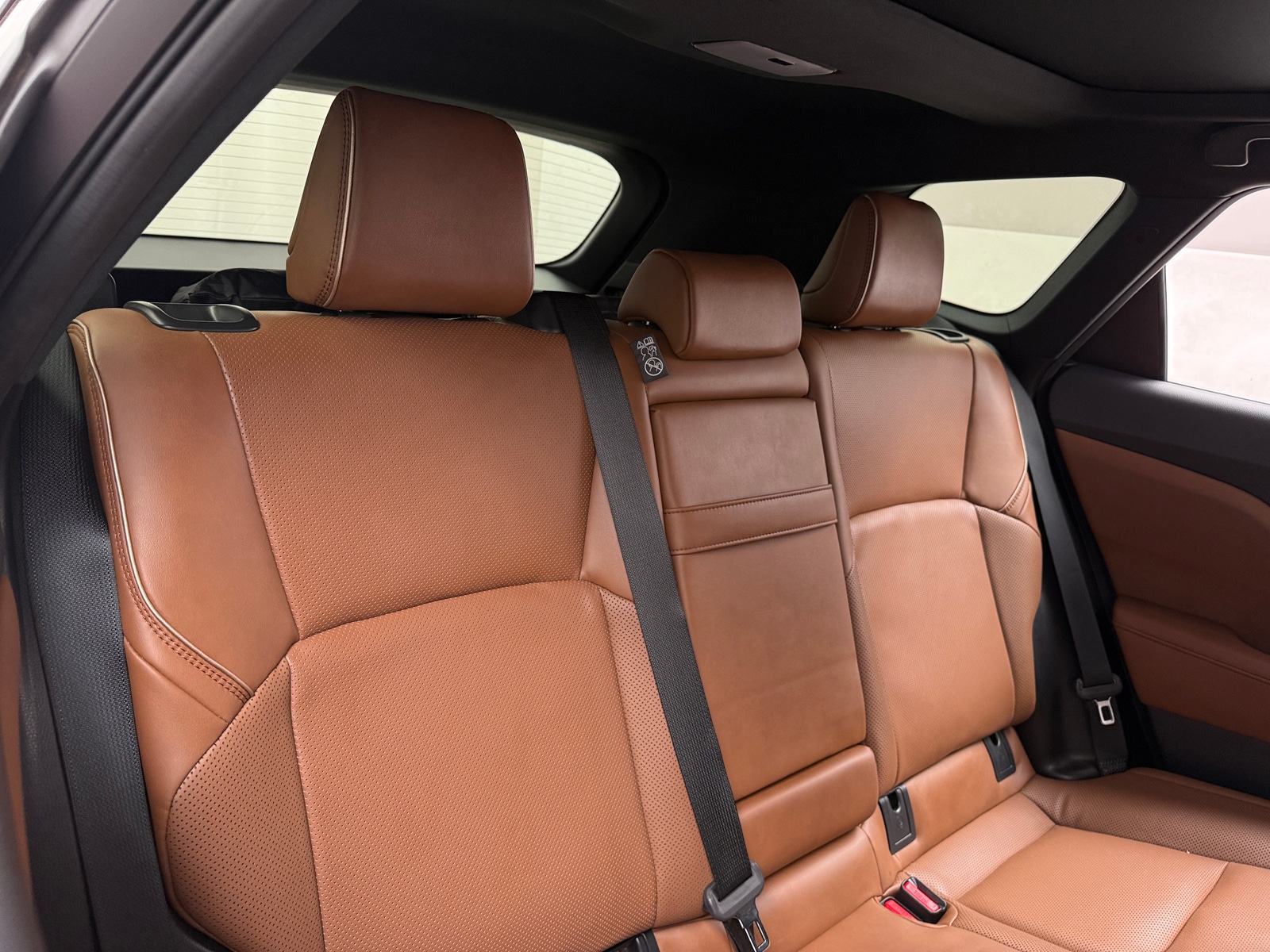 Thumbnail: 2025 Toyota Crown Signia - 5