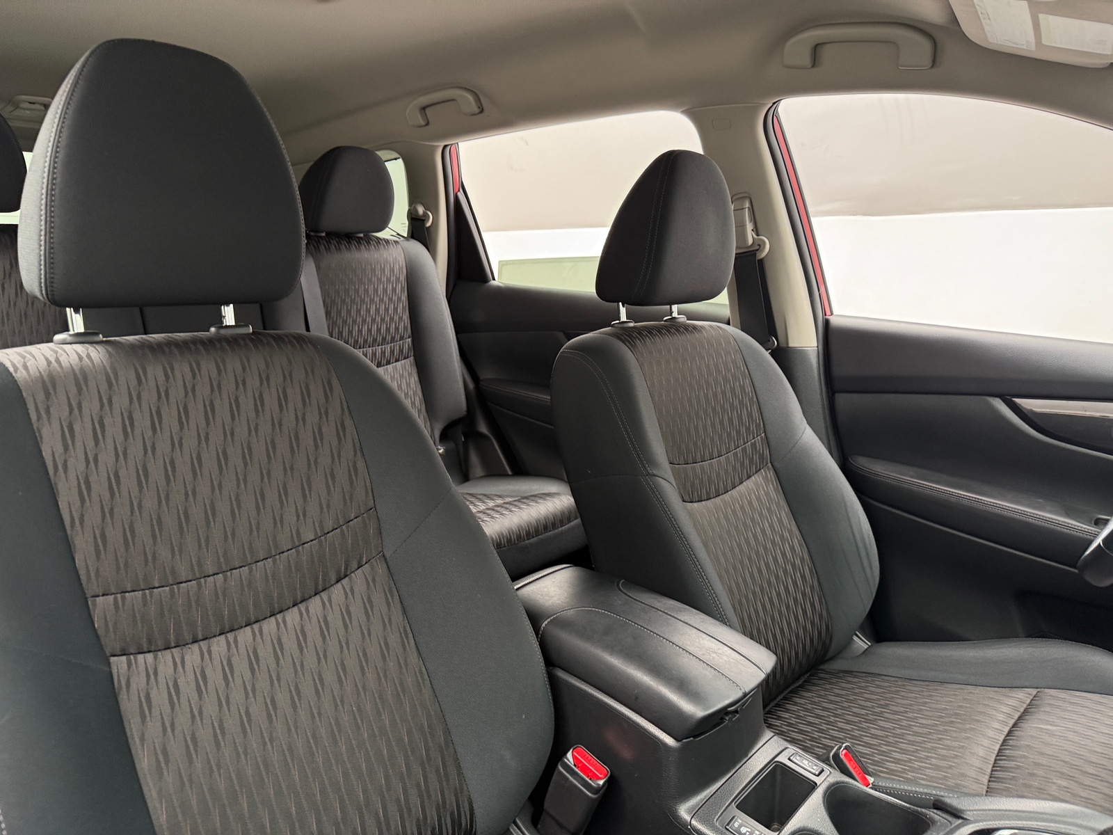 Thumbnail: 2018 Nissan Rogue - 2