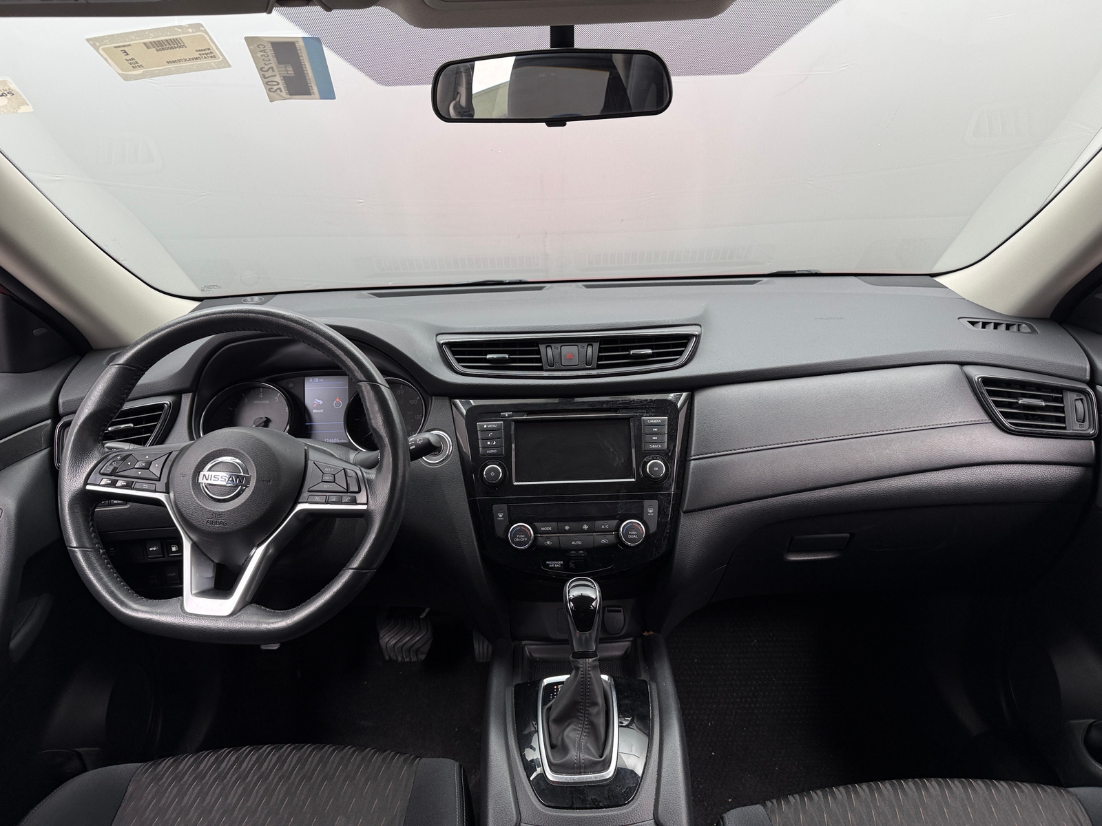 Thumbnail: 2018 Nissan Rogue - 3