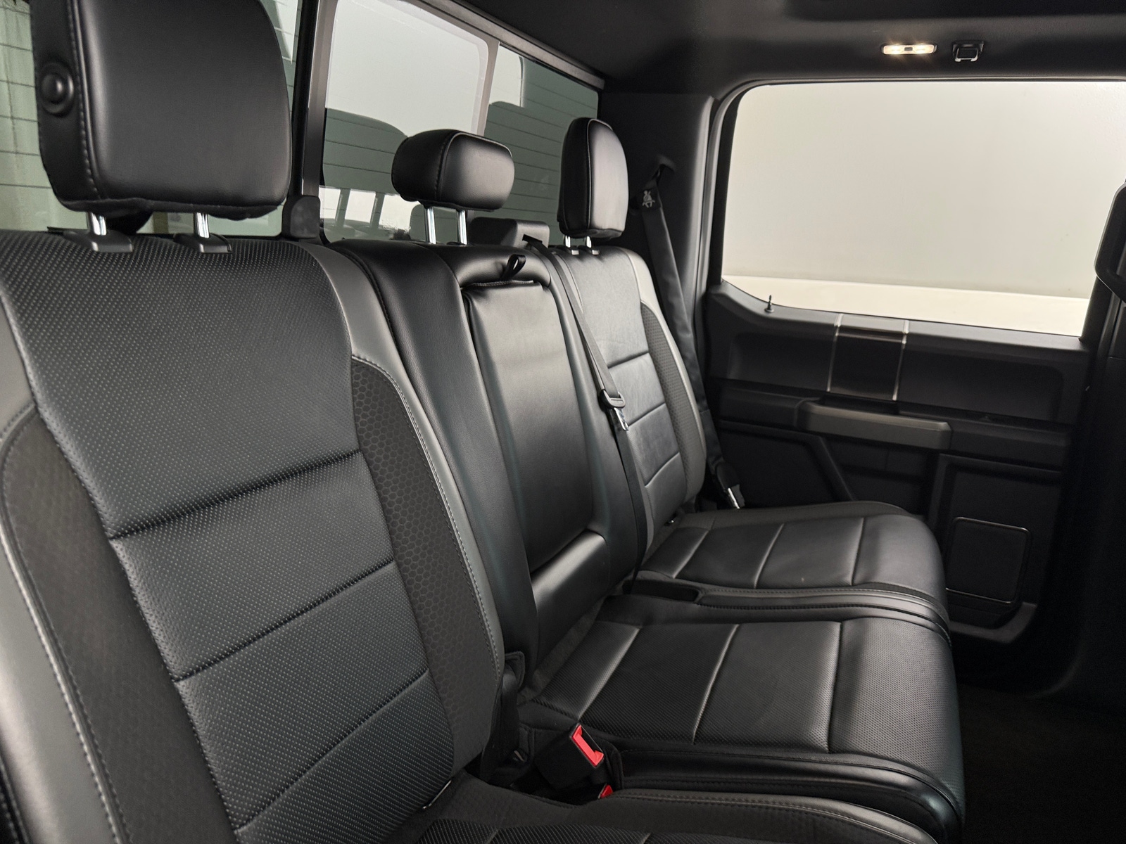Thumbnail: 2019 Ford Econoline - 5