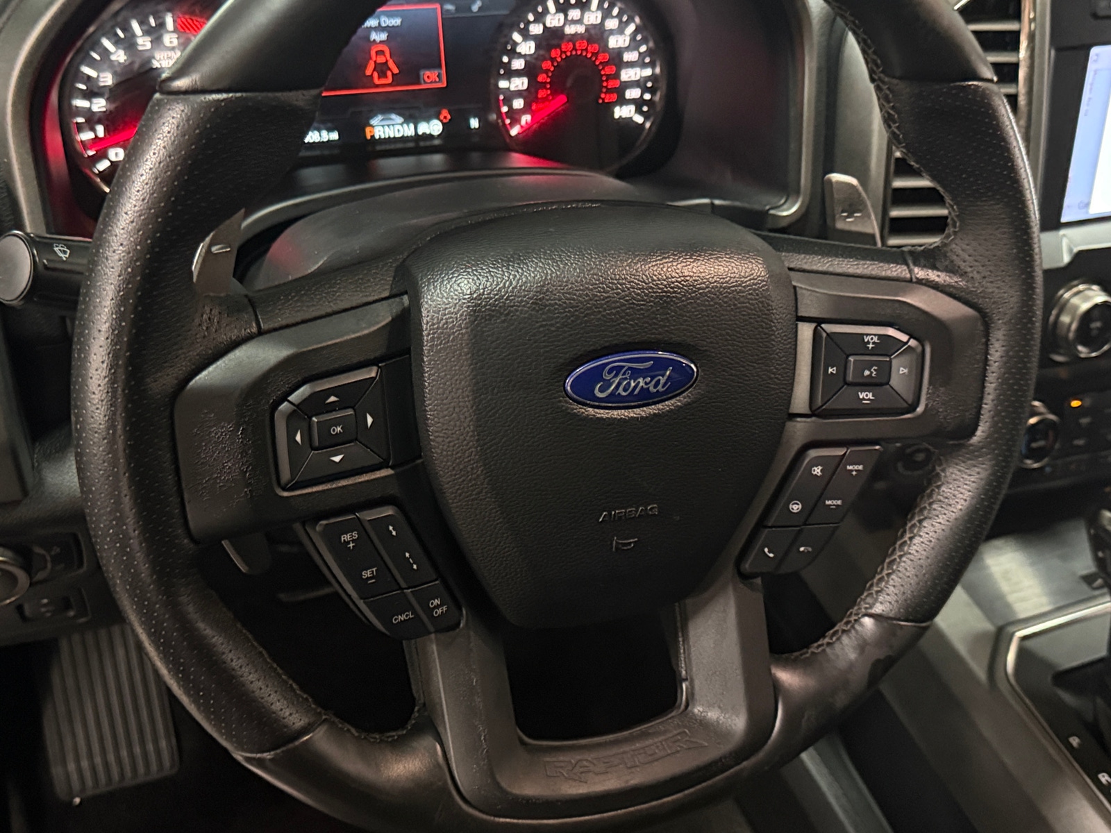 Thumbnail: 2019 Ford Econoline - 4