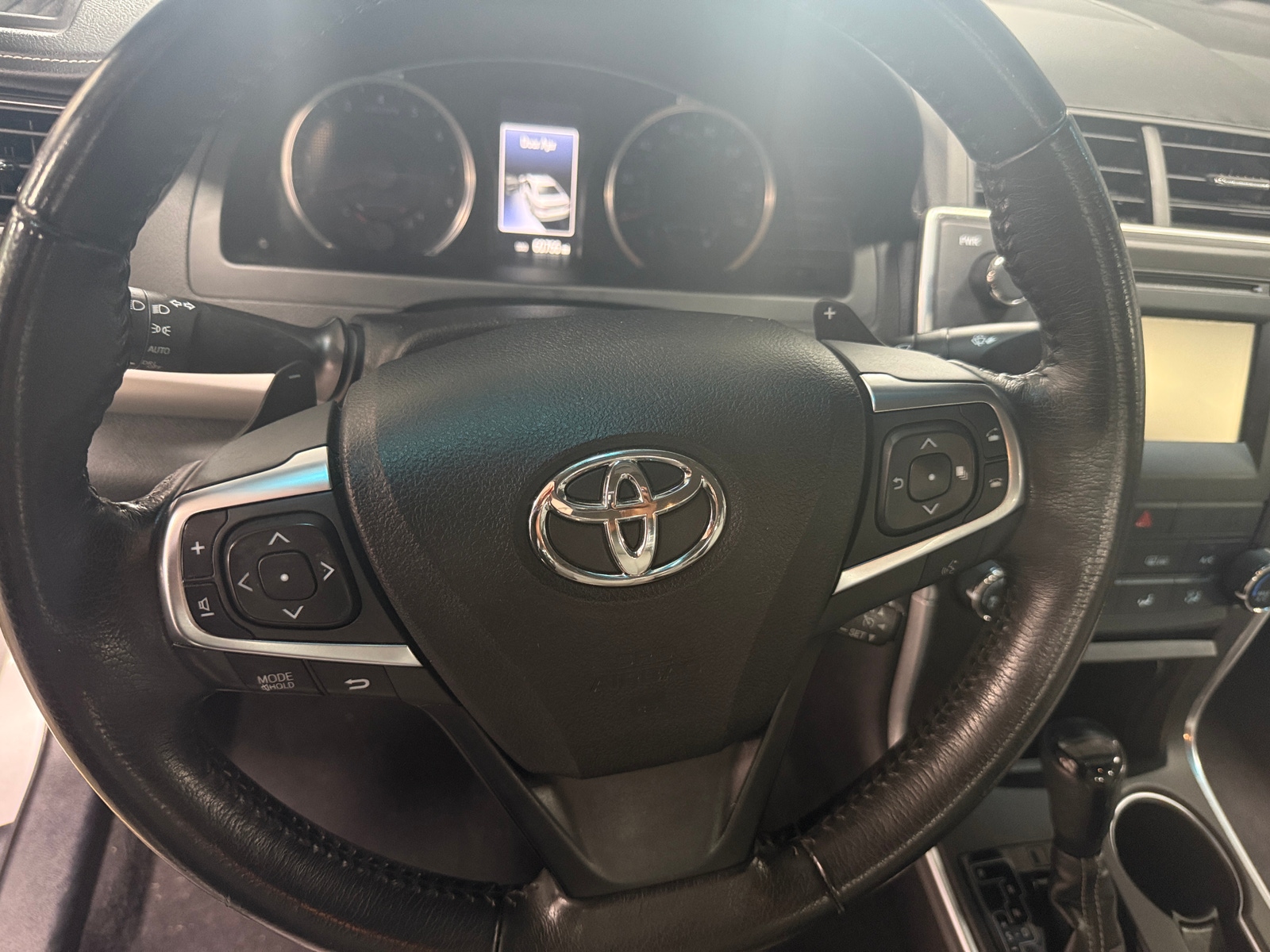 Thumbnail: 2016 Toyota Camry - 5