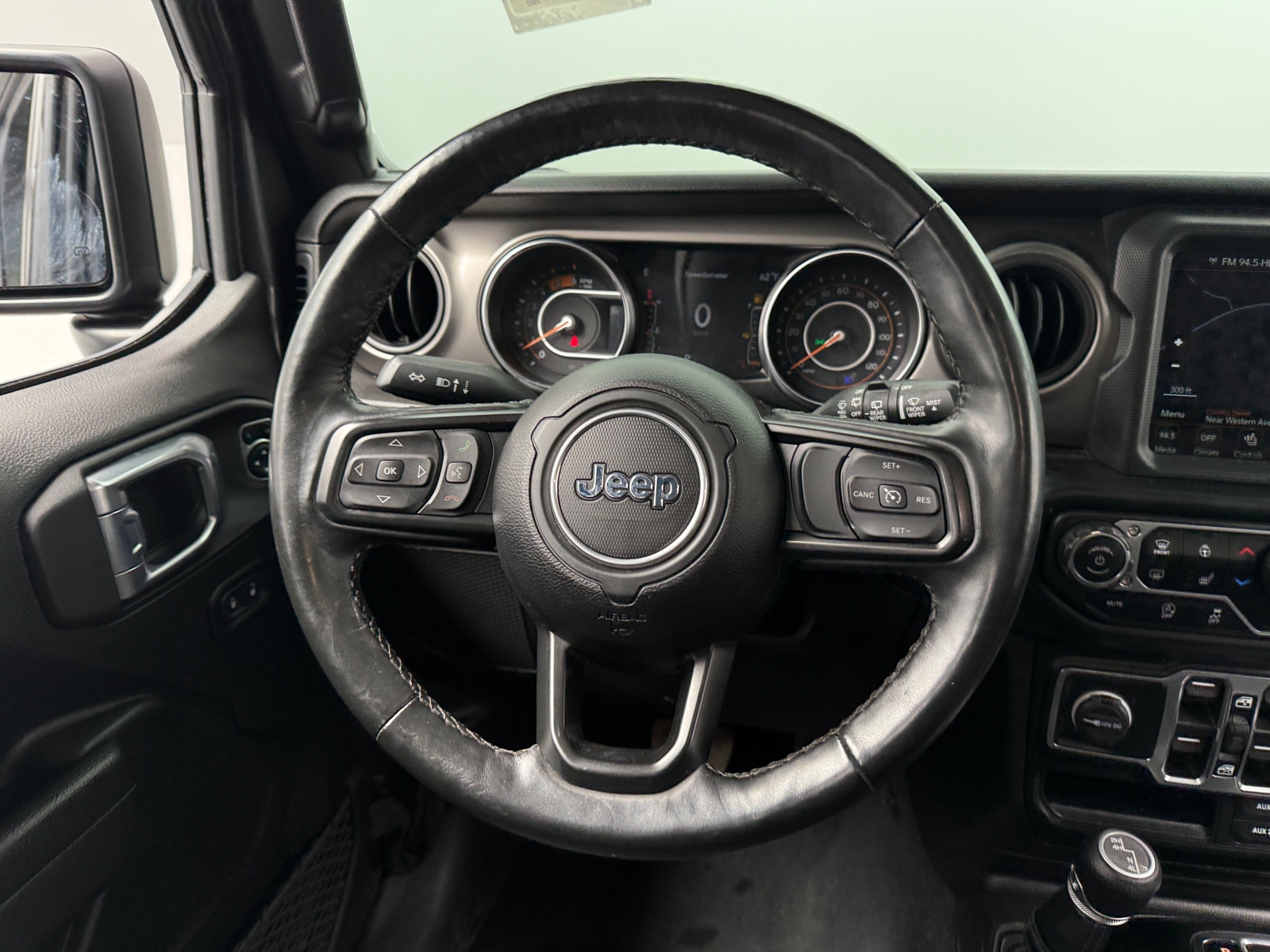 Thumbnail: 2022 Jeep Wrangler - 5
