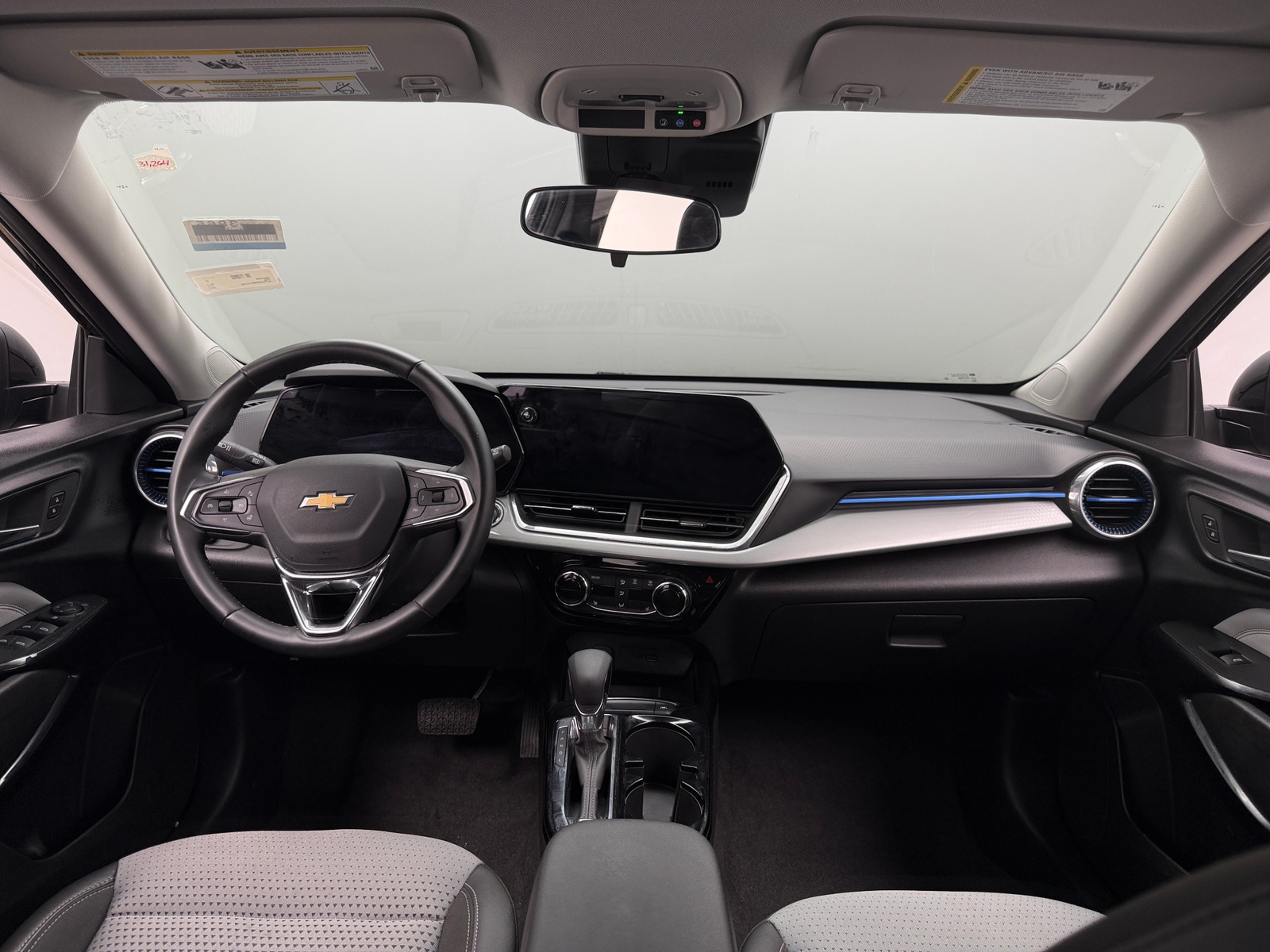 Thumbnail: 2025 Chevrolet Trax - 3