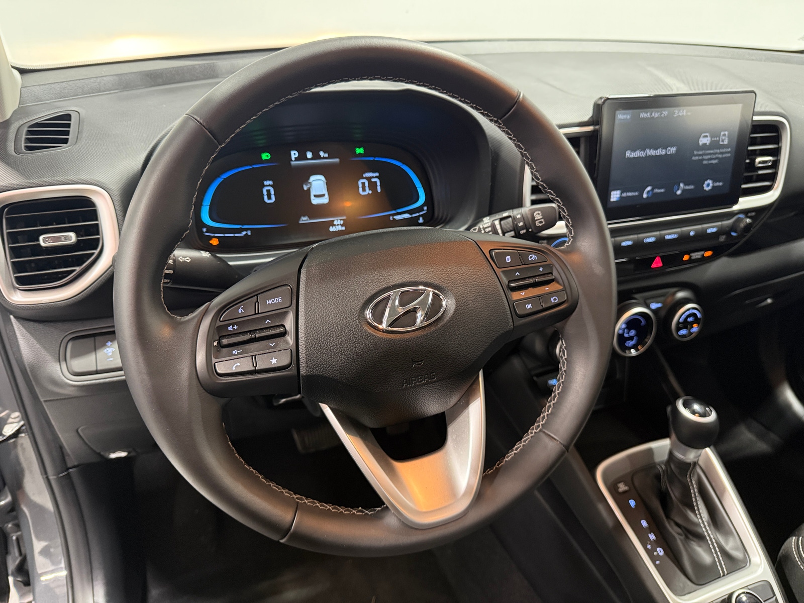 Thumbnail: 2025 Hyundai Venue - 5