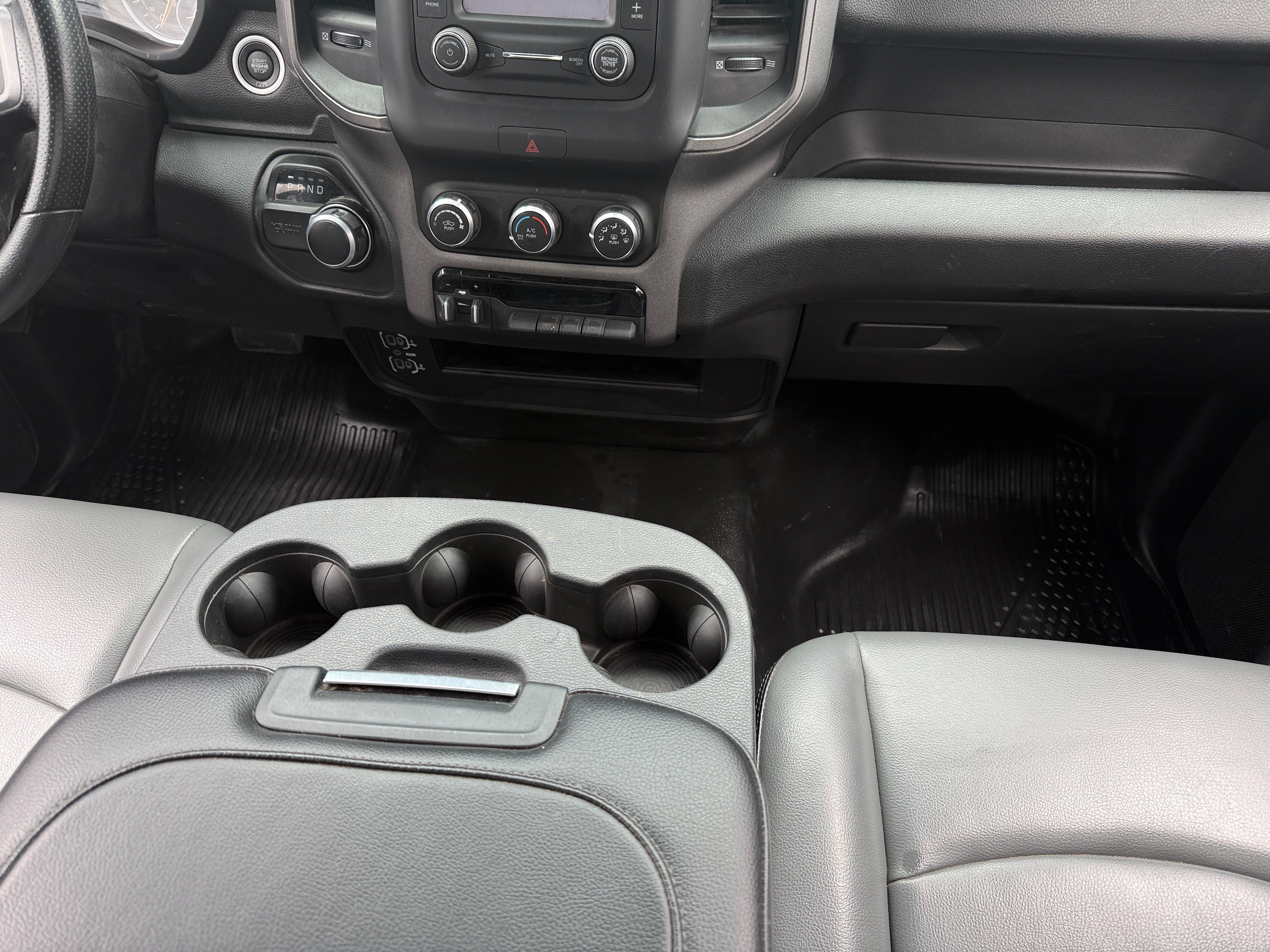 2022 RAM Ram 2500 Pickup Tradesman - Photo 3