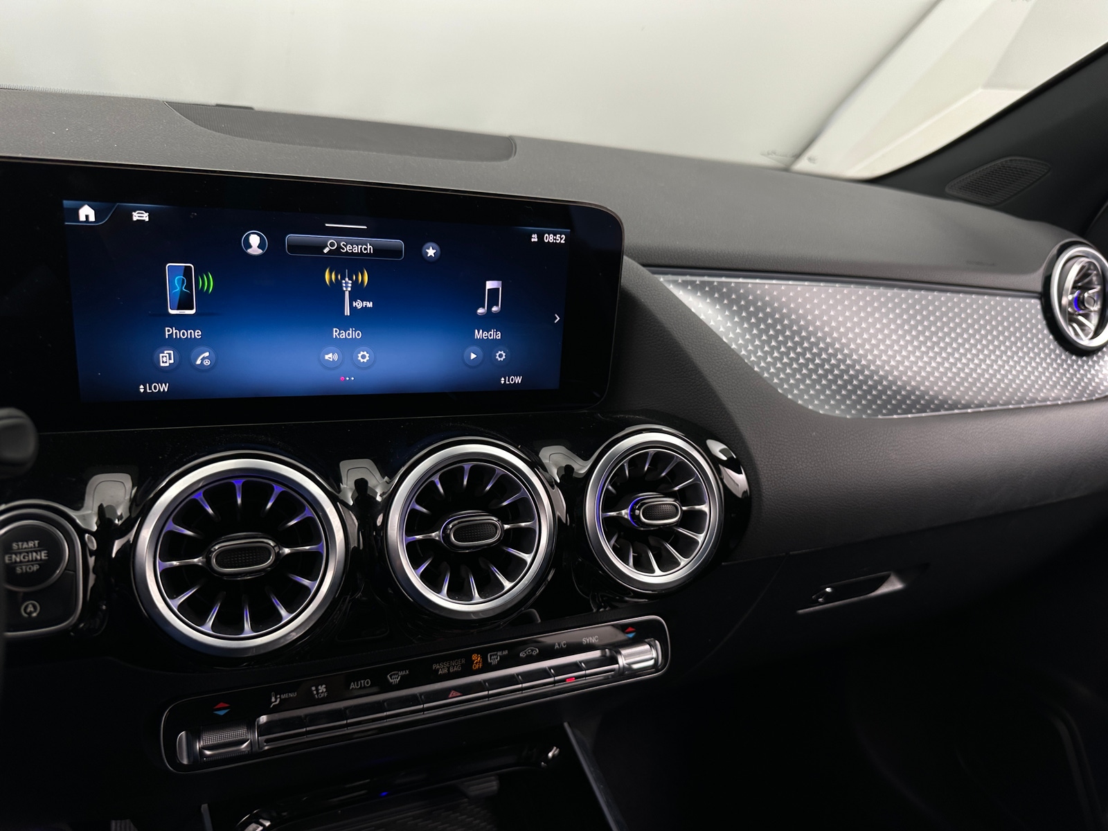 Thumbnail: 2025 Mercedes-Benz GLA - 3