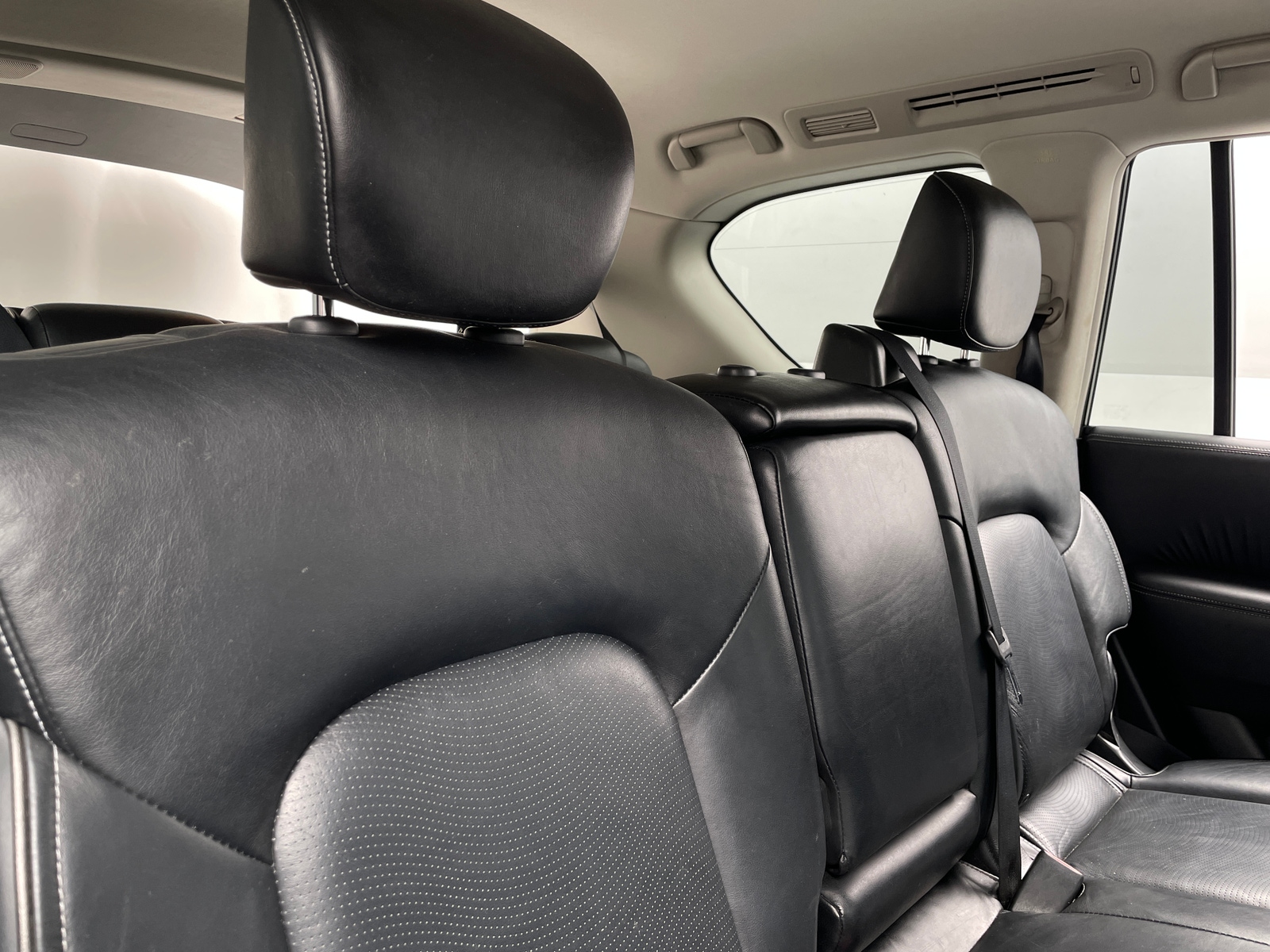 Thumbnail: 2015 INFINITI QX80 - 5