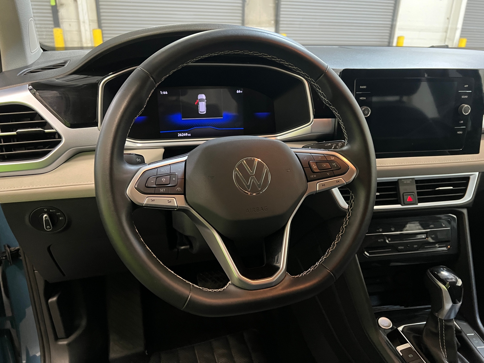 Thumbnail: 2025 Volkswagen Taos - 5